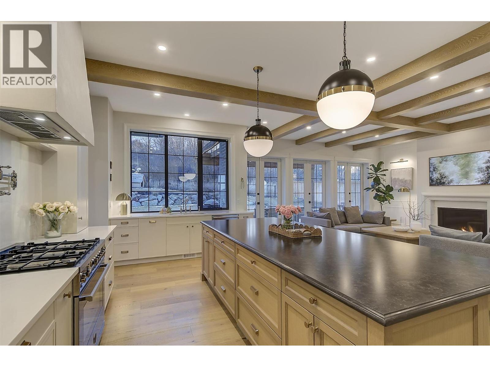 622 Trumpeter Road - 25