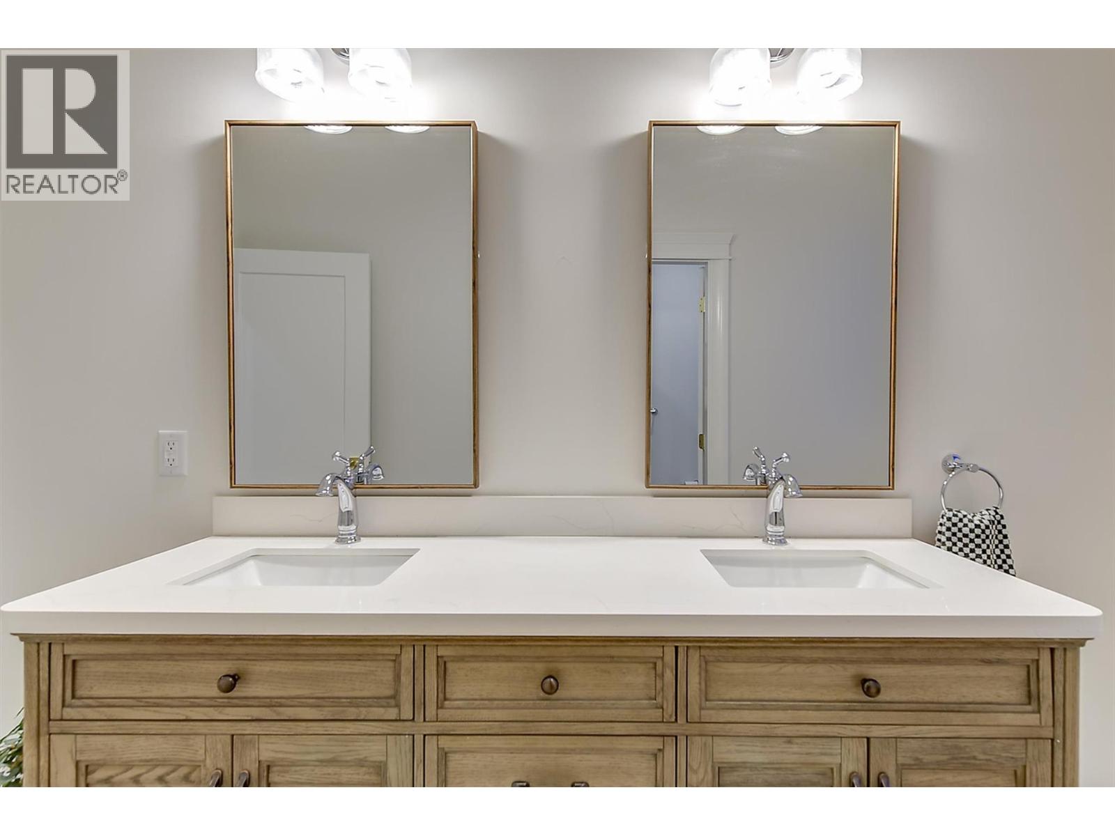 622 Trumpeter Road - 61