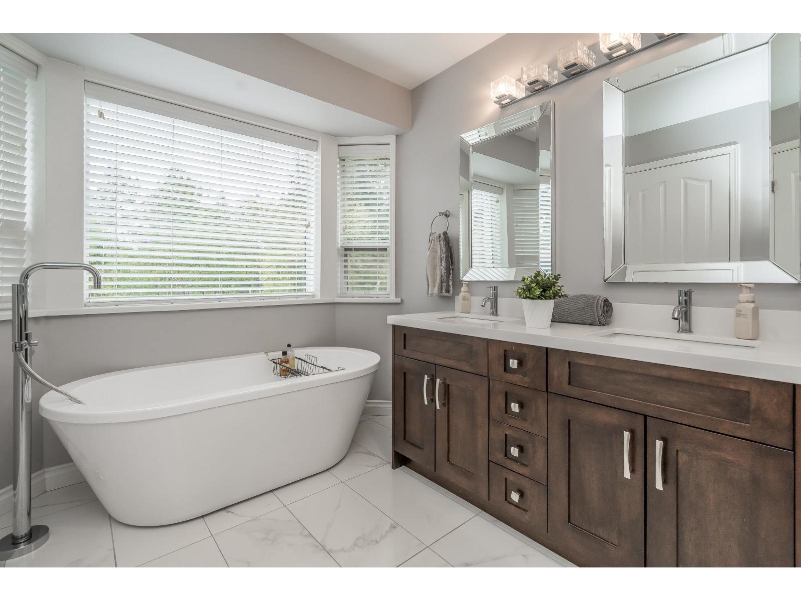 4 Bed, 3 Bath House for Sale in Langley – 20552 96A AVENUE, Langley - Image 24