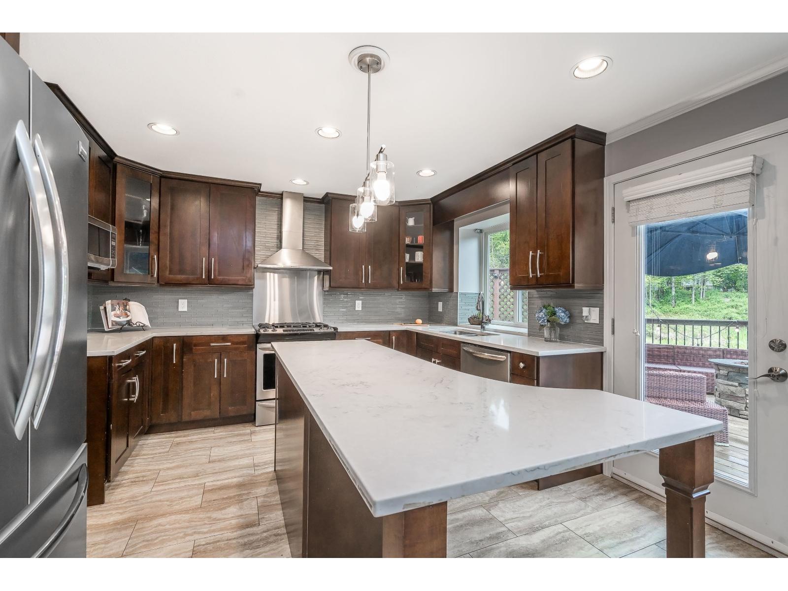 4 Bed, 3 Bath House for Sale in Langley – 20552 96A AVENUE, Langley - Image 10