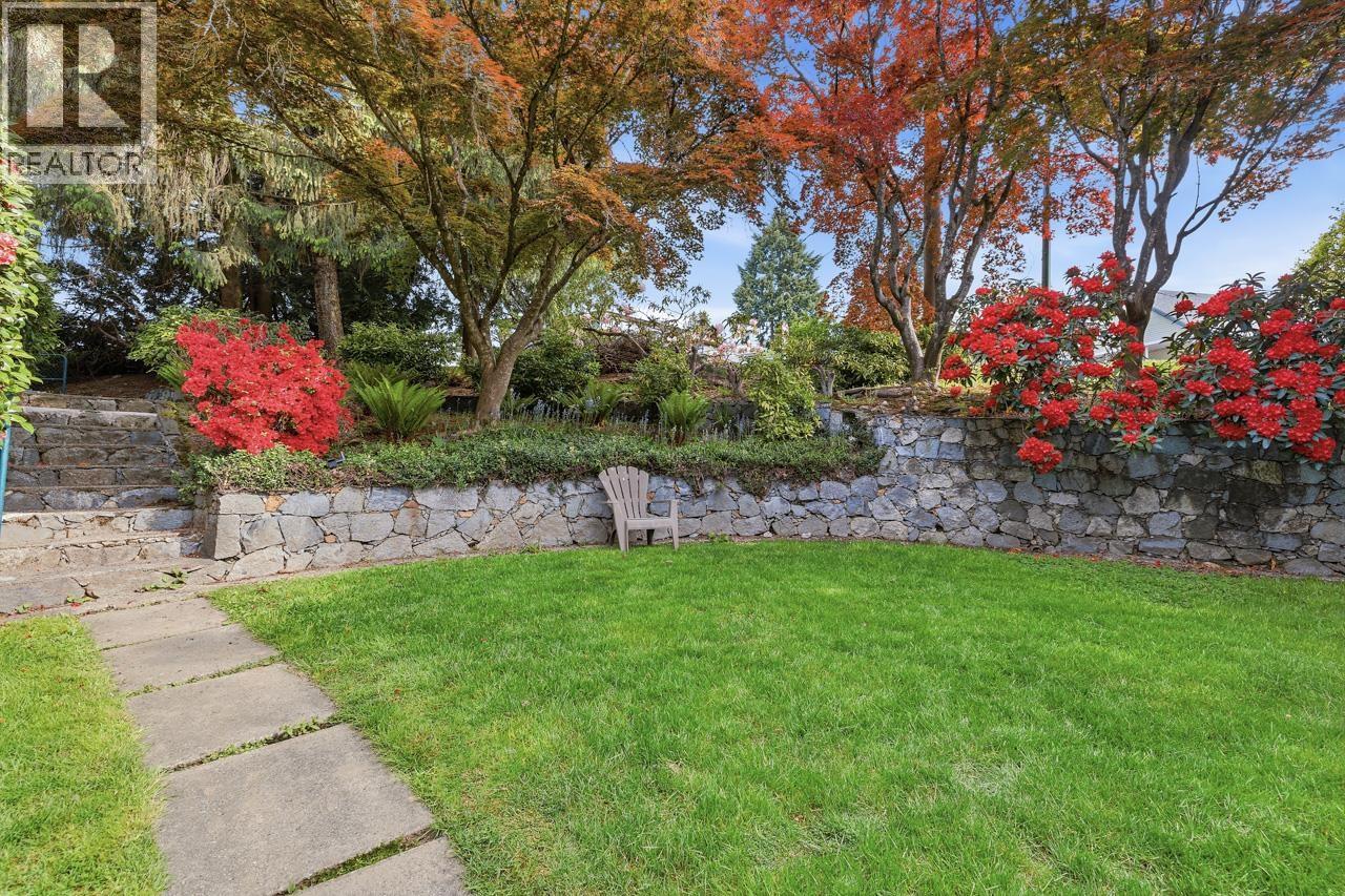2 Bed, 2 Bath Apartment for Sale in Burnaby – 313 5450 EMPIRE DRIVE, Burnaby – MLS# R3122502 - Image 31