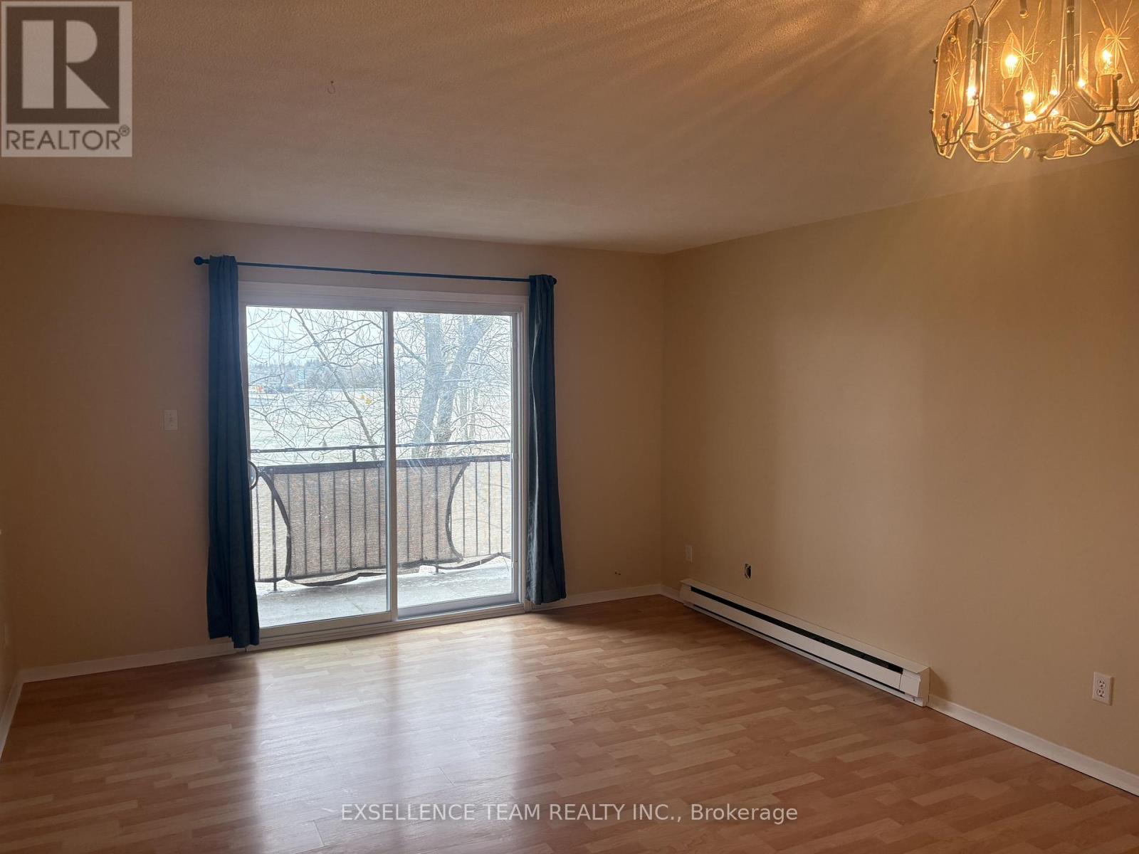 220 KENYON STREET - 18