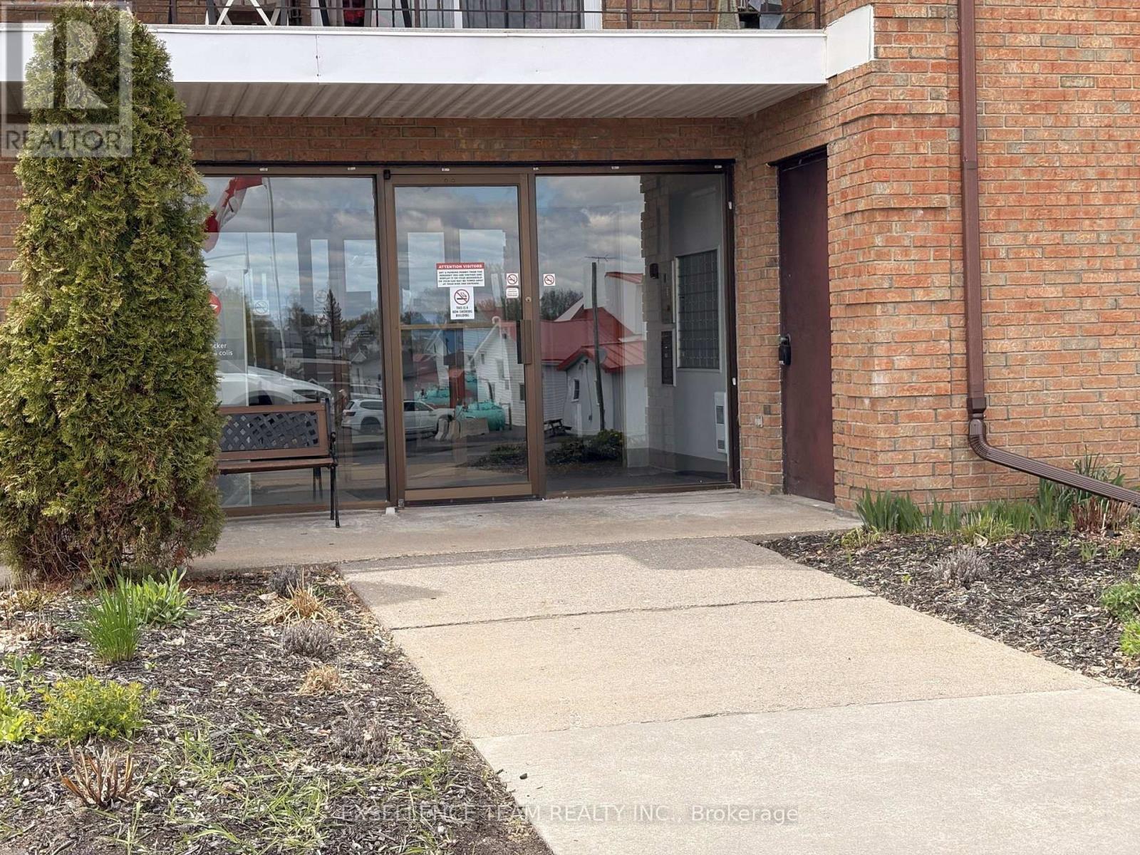 220 KENYON STREET - 5