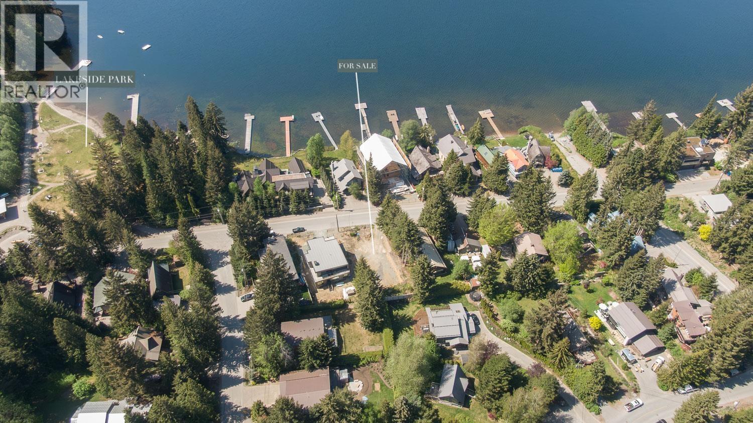 3354 LAKESIDE ROAD, Whistler