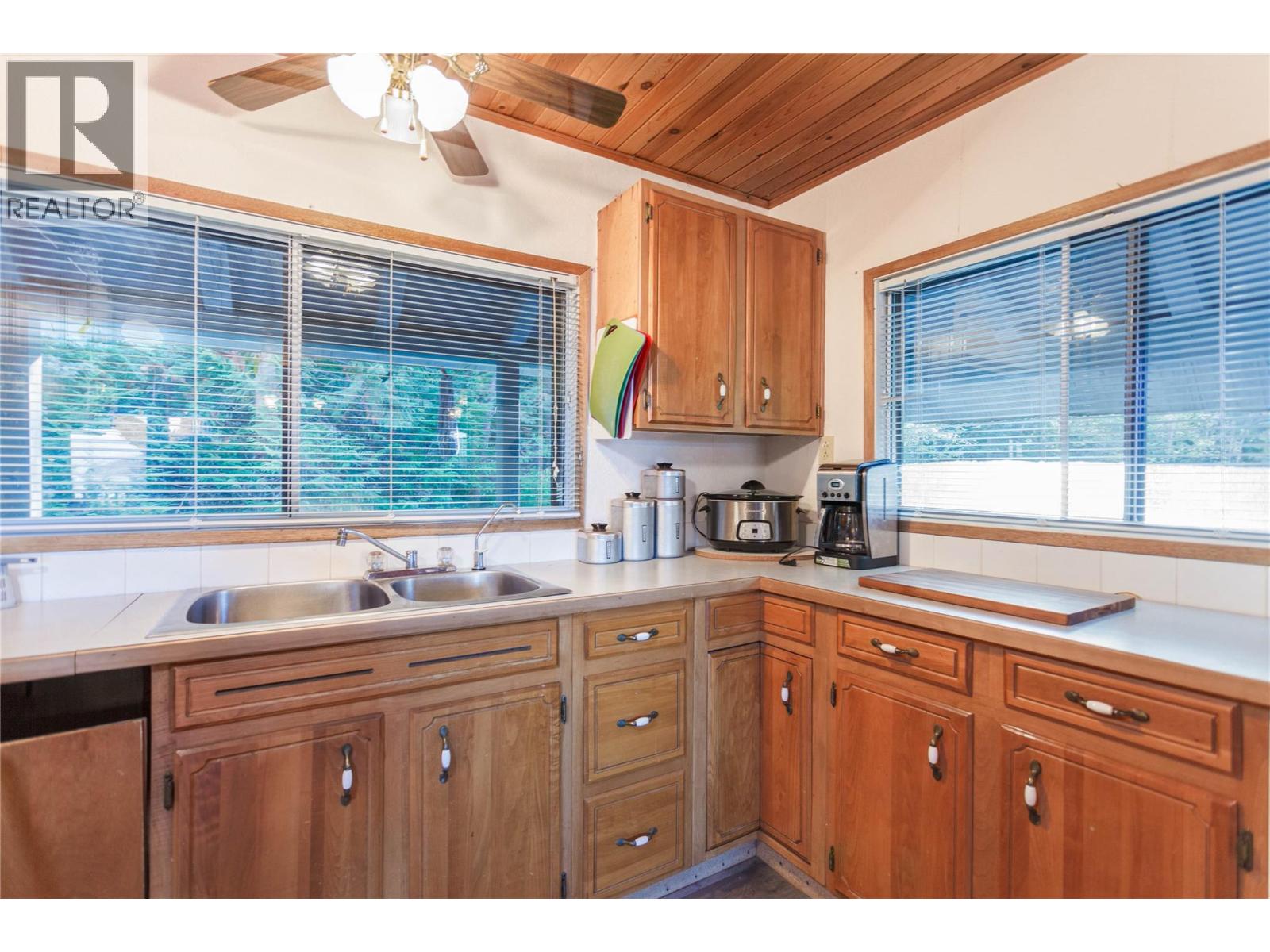 3217 Lumby Mabel Lake Road - 11