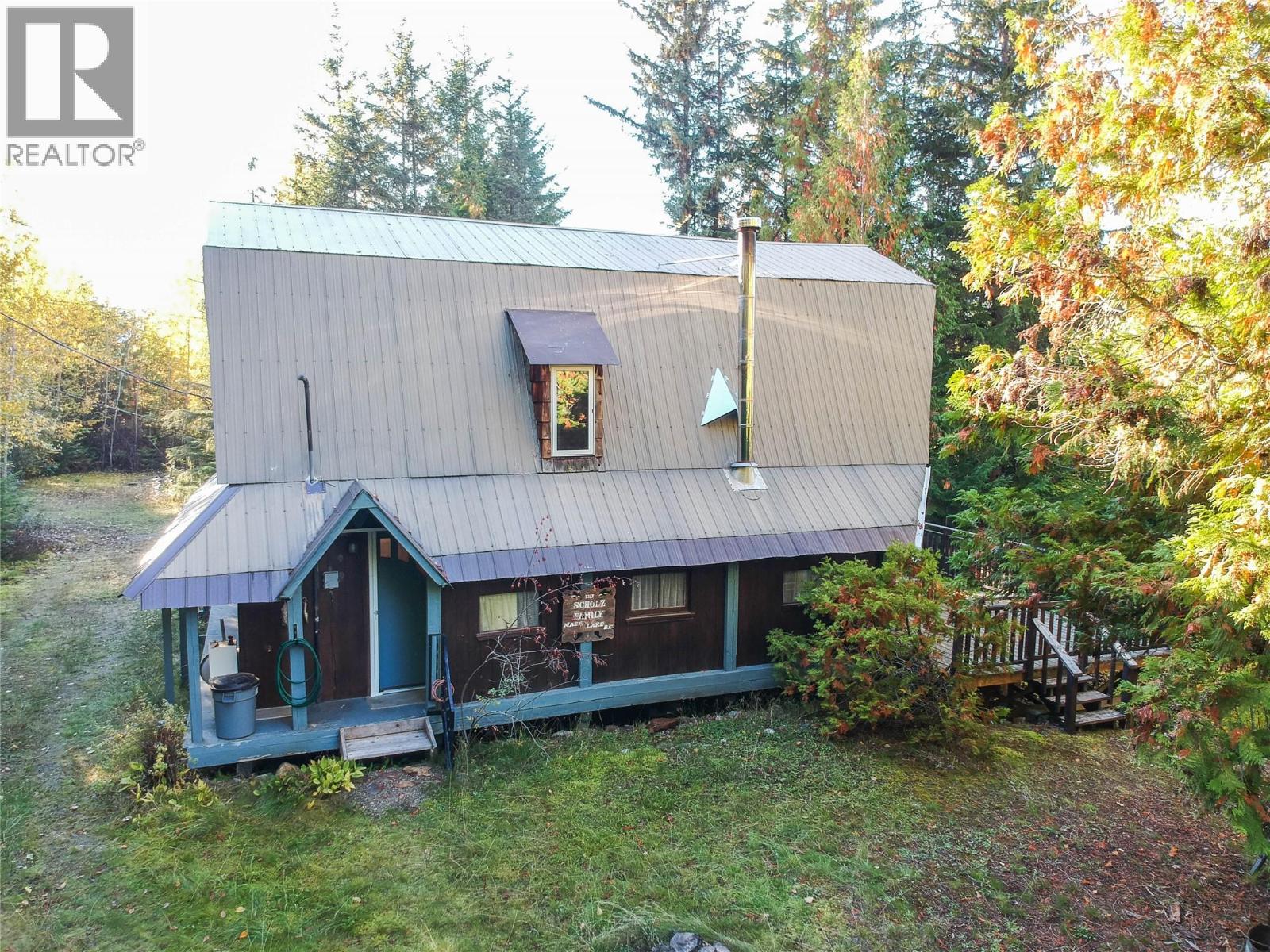 3217 Lumby Mabel Lake Road - 27