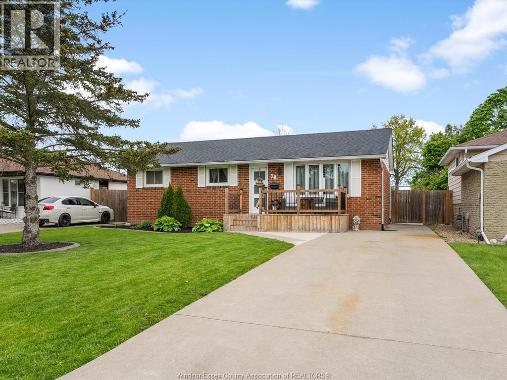 28 St. Charles, Amherstburg, Ontario, N9V3J7 — Photo 5