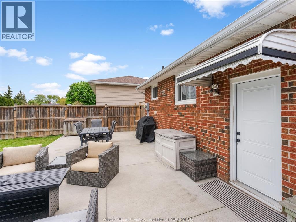 28 St. Charles, Amherstburg, Ontario, N9V3J7 — Photo 6