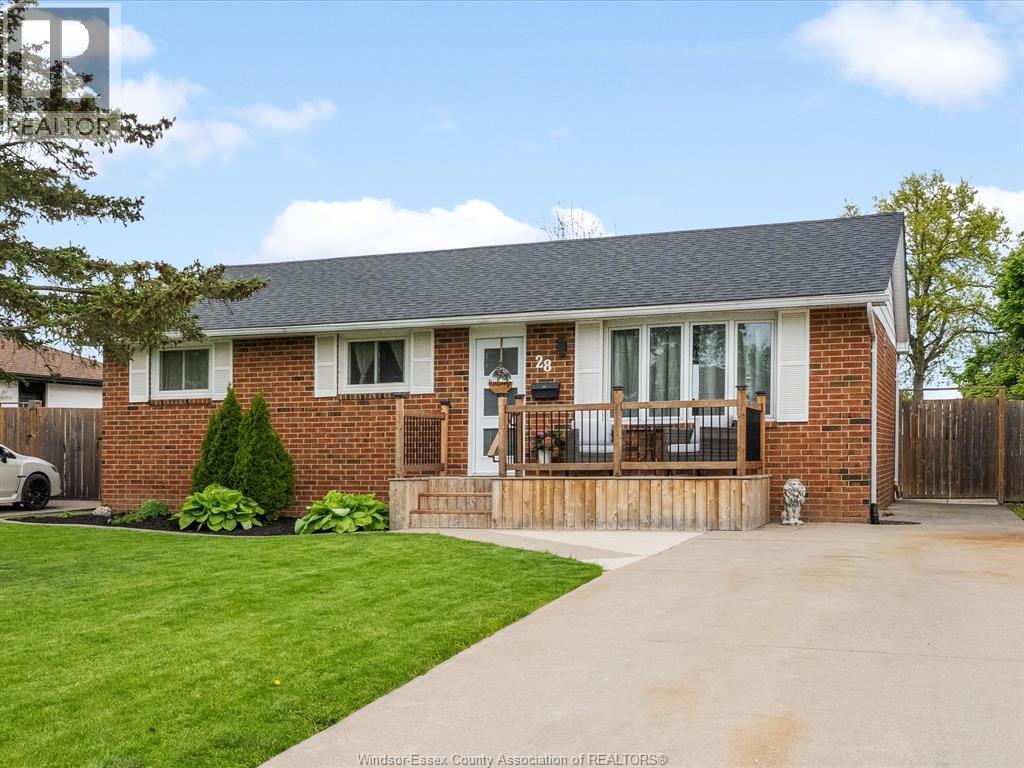 28 St. Charles, Amherstburg, Ontario, N9V3J7 — Photo 41