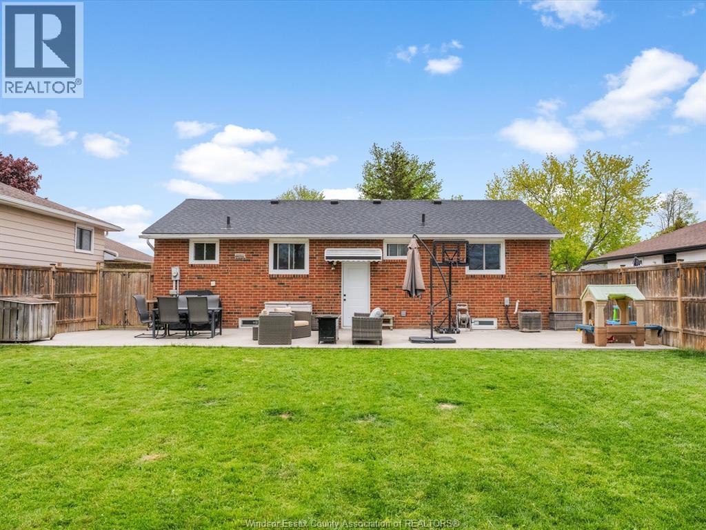 28 St. Charles, Amherstburg, Ontario, N9V3J7 — Photo 37