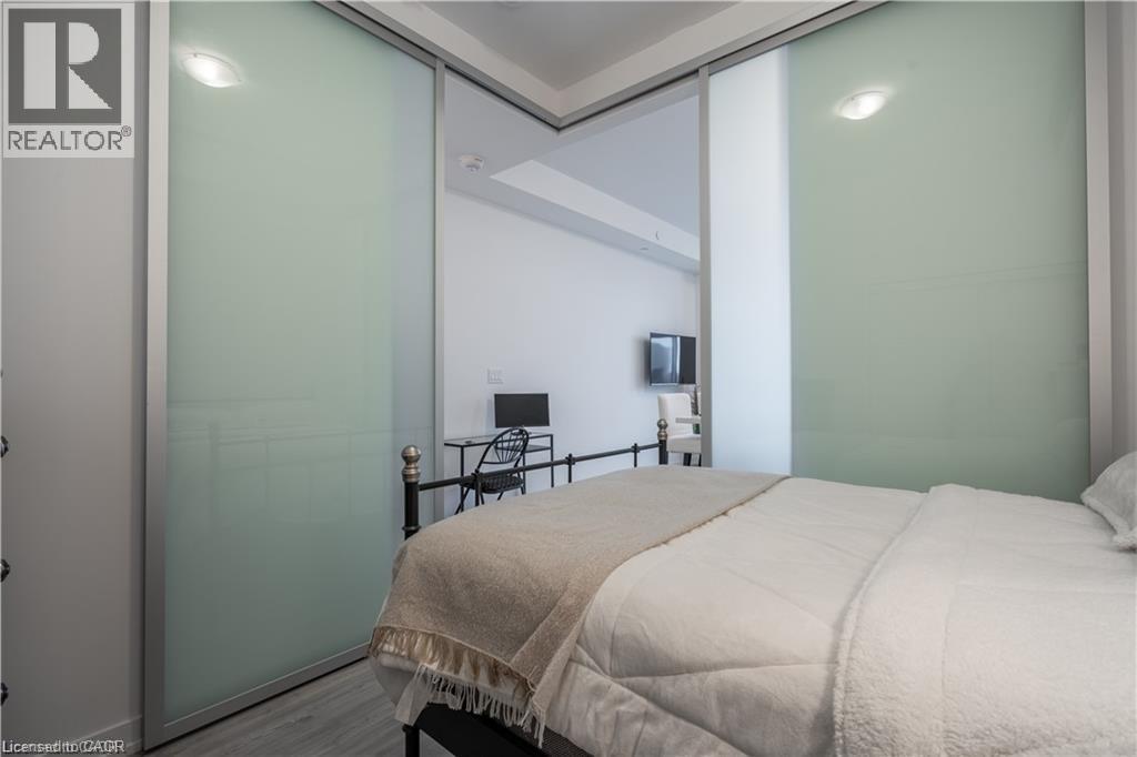 #419 450 DUNDAS Street E - 10