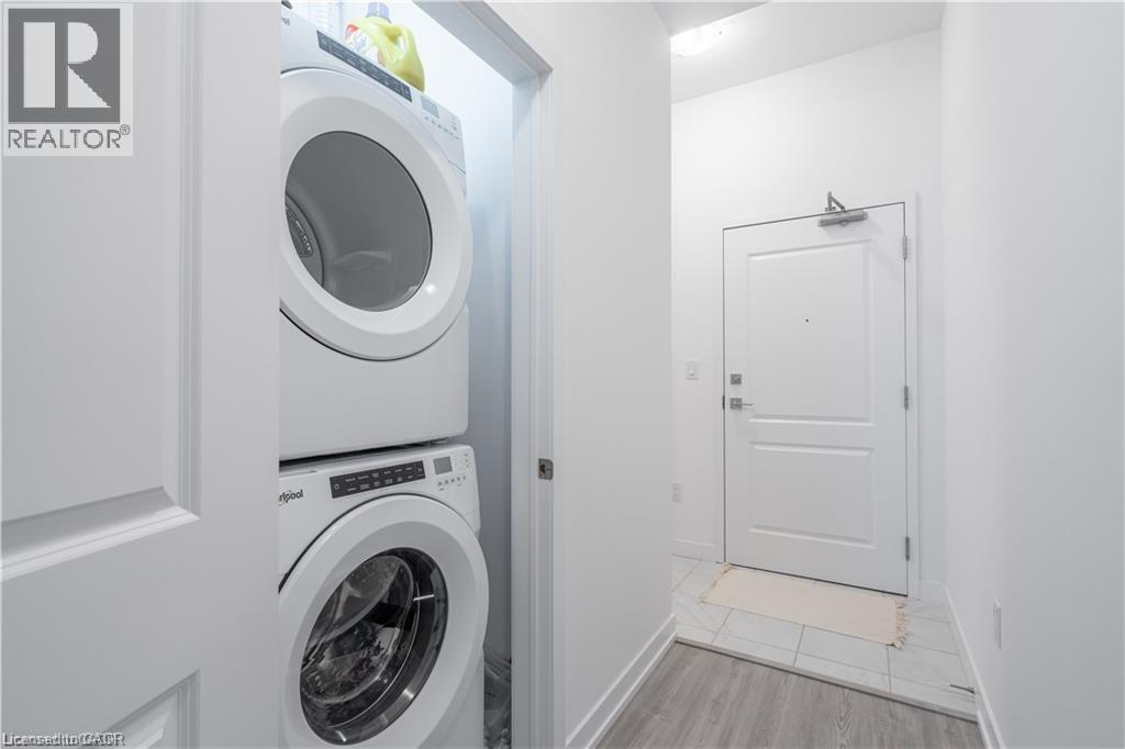 #419 450 DUNDAS Street E - 11