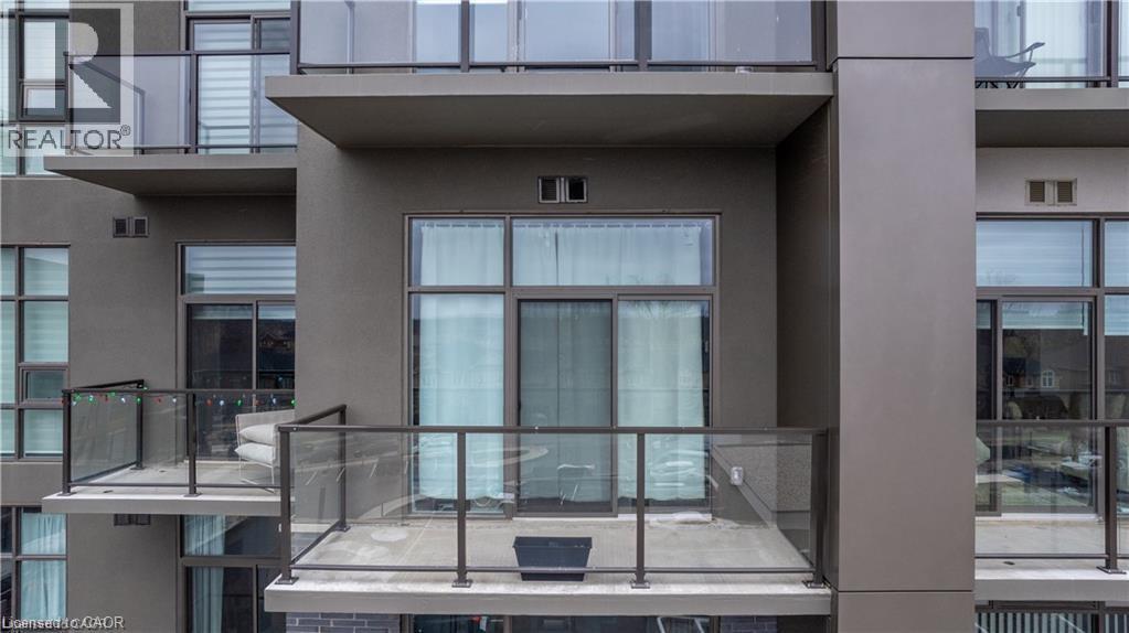 #419 450 DUNDAS Street E - 21