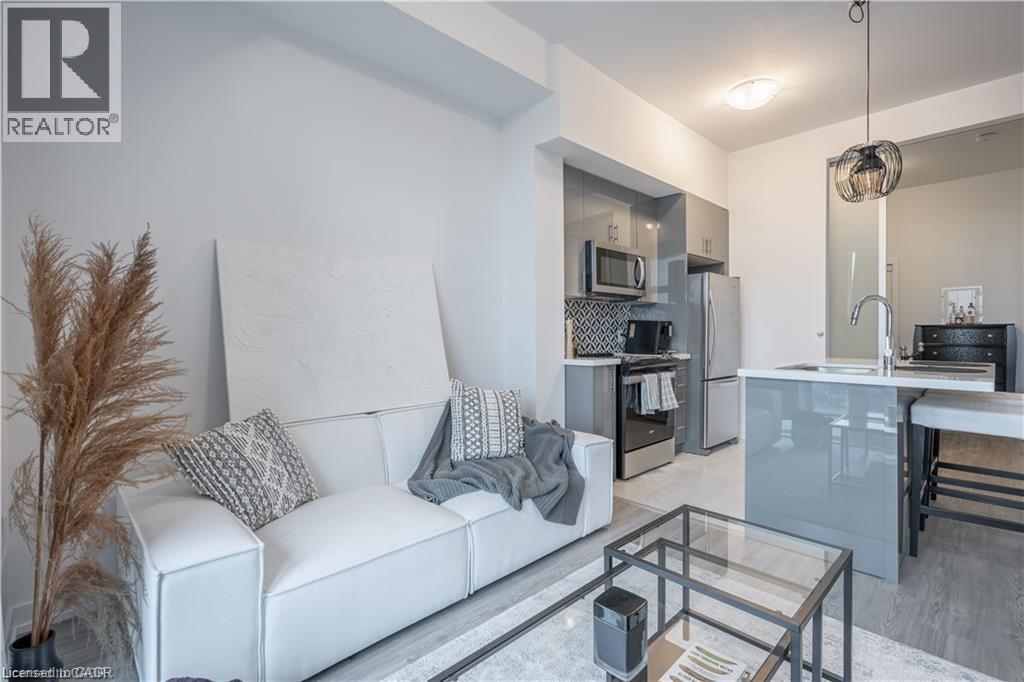 #419 450 DUNDAS Street E - 6