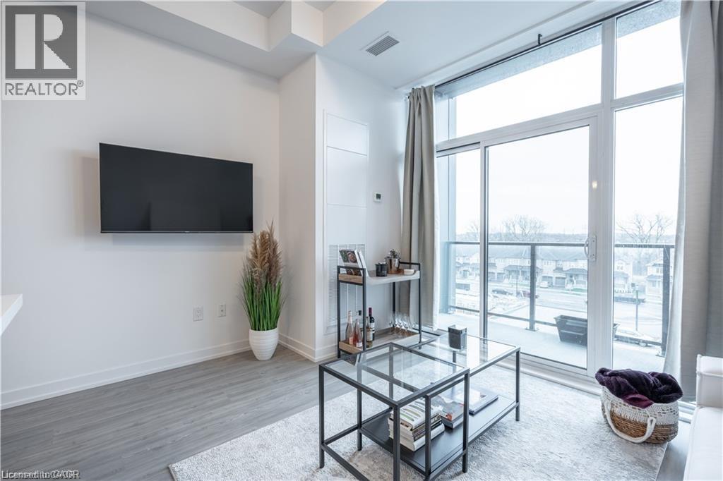 #419 450 DUNDAS Street E - 7