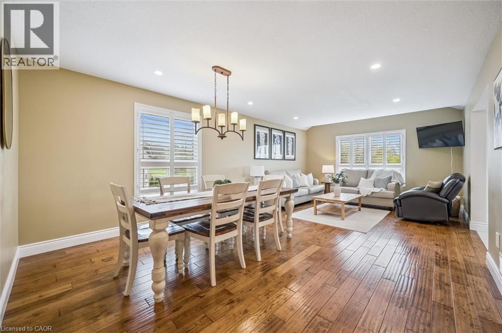 96 HAY Crescent, Cambridge, Ontario, N1P1H7 — Photo 3
