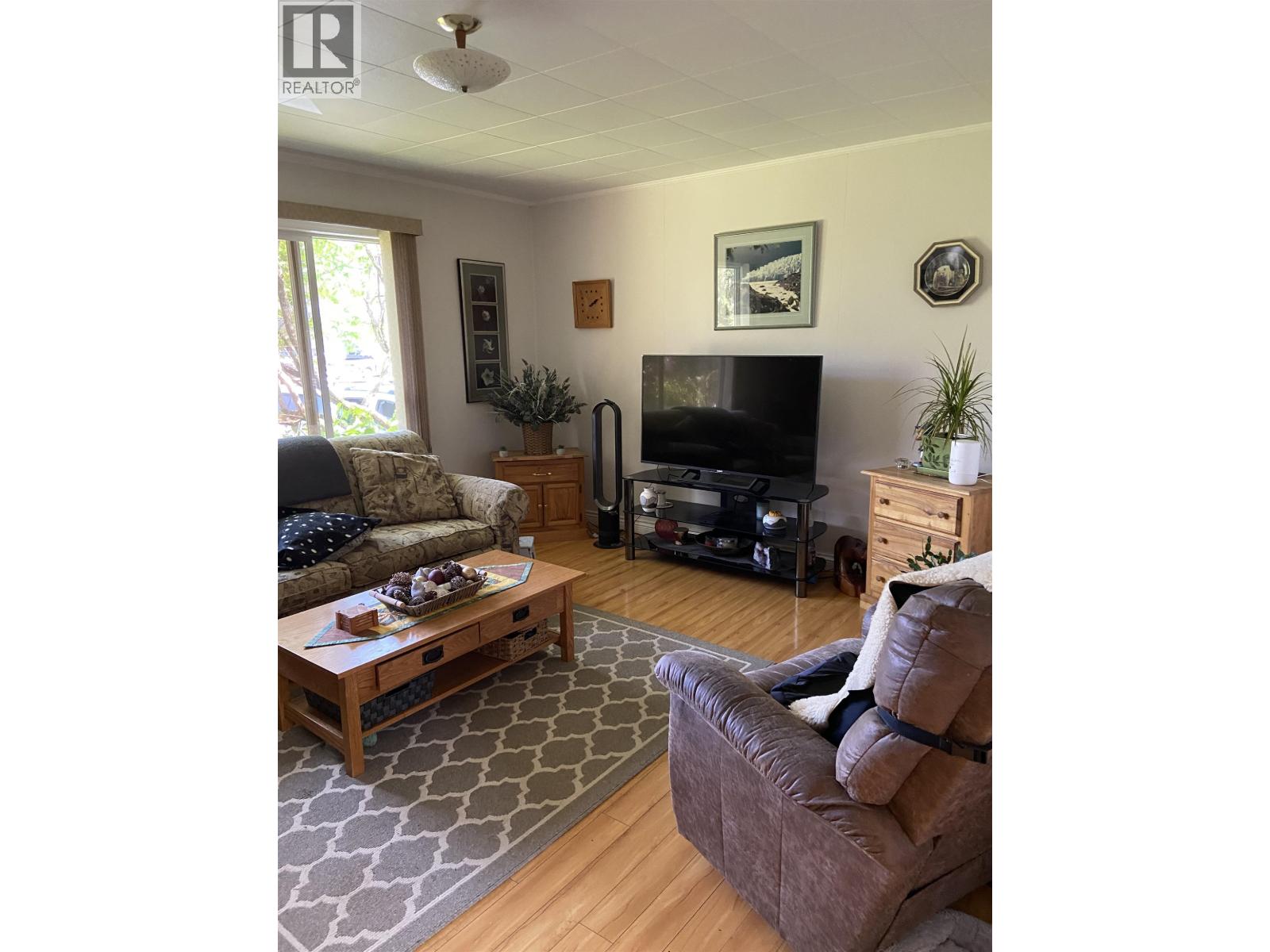 2601 SPARKS STREET - 7