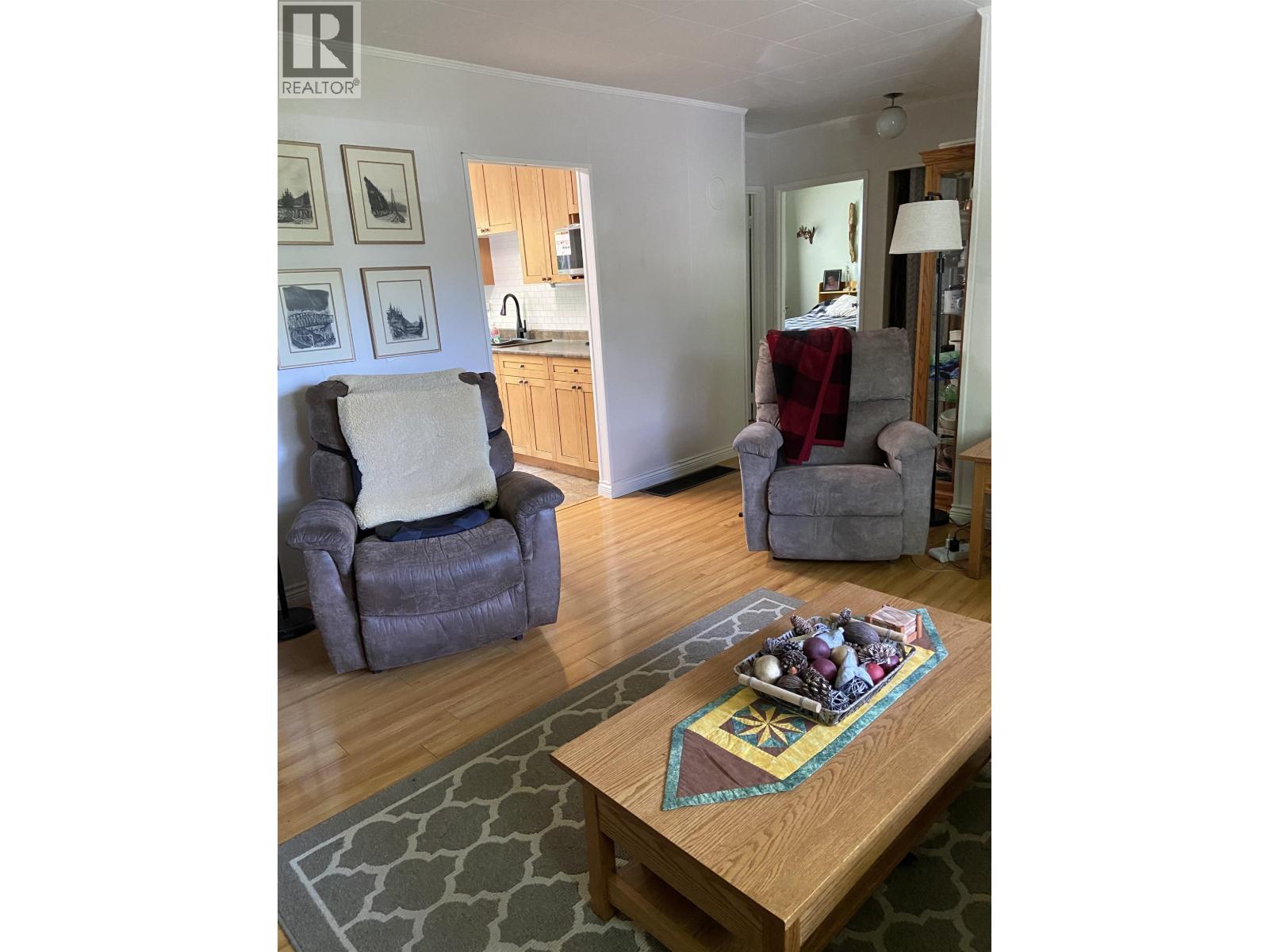 2601 SPARKS STREET - 8