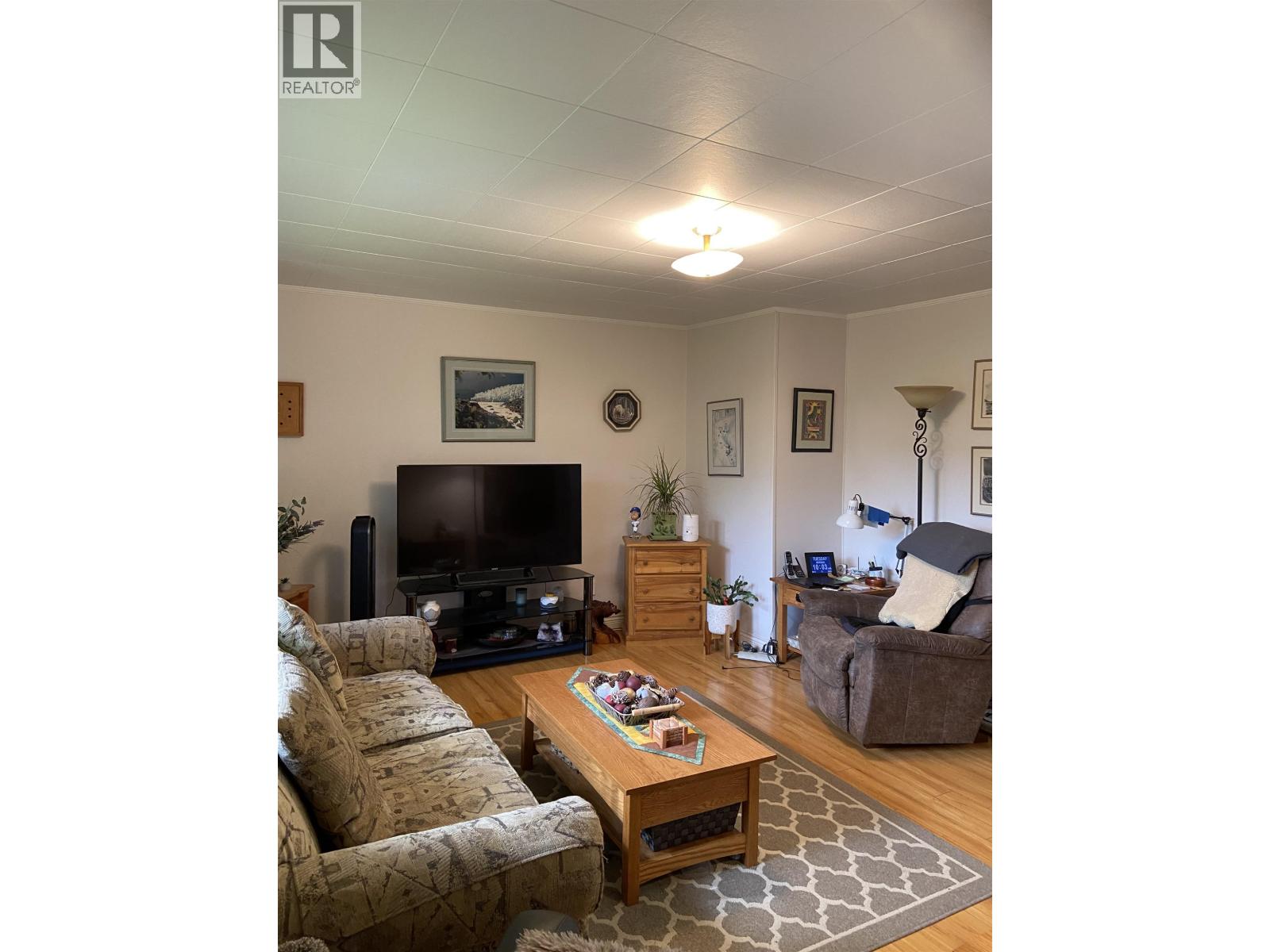 2601 SPARKS STREET - 10