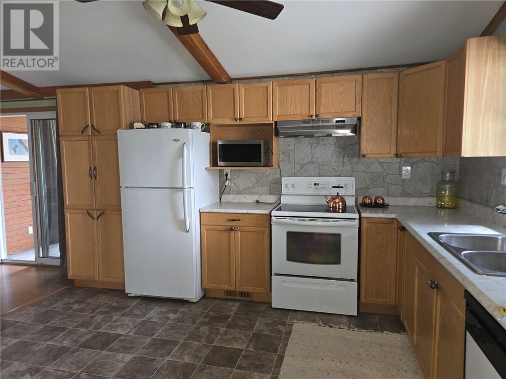 47 Gilbert, Alban, Ontario, P0M1A0 — Photo 12