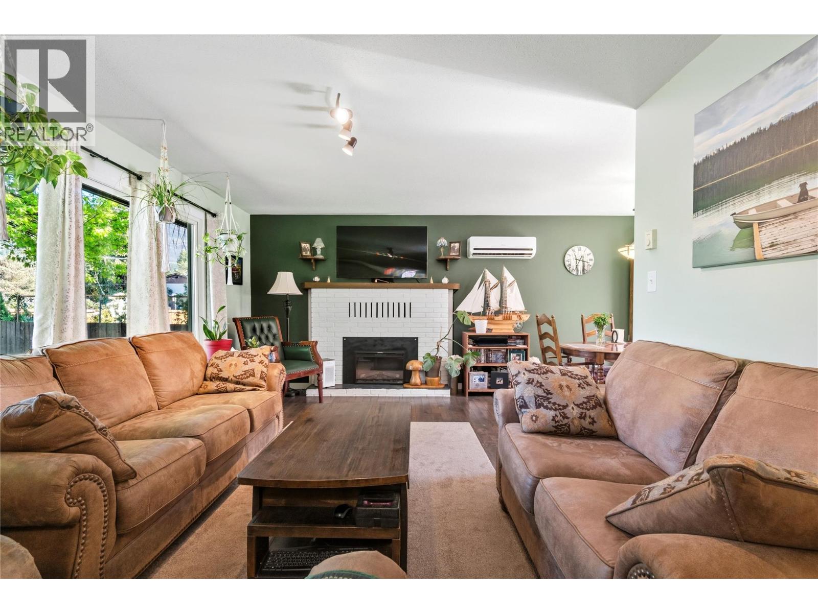 606 Riverside Avenue - 11