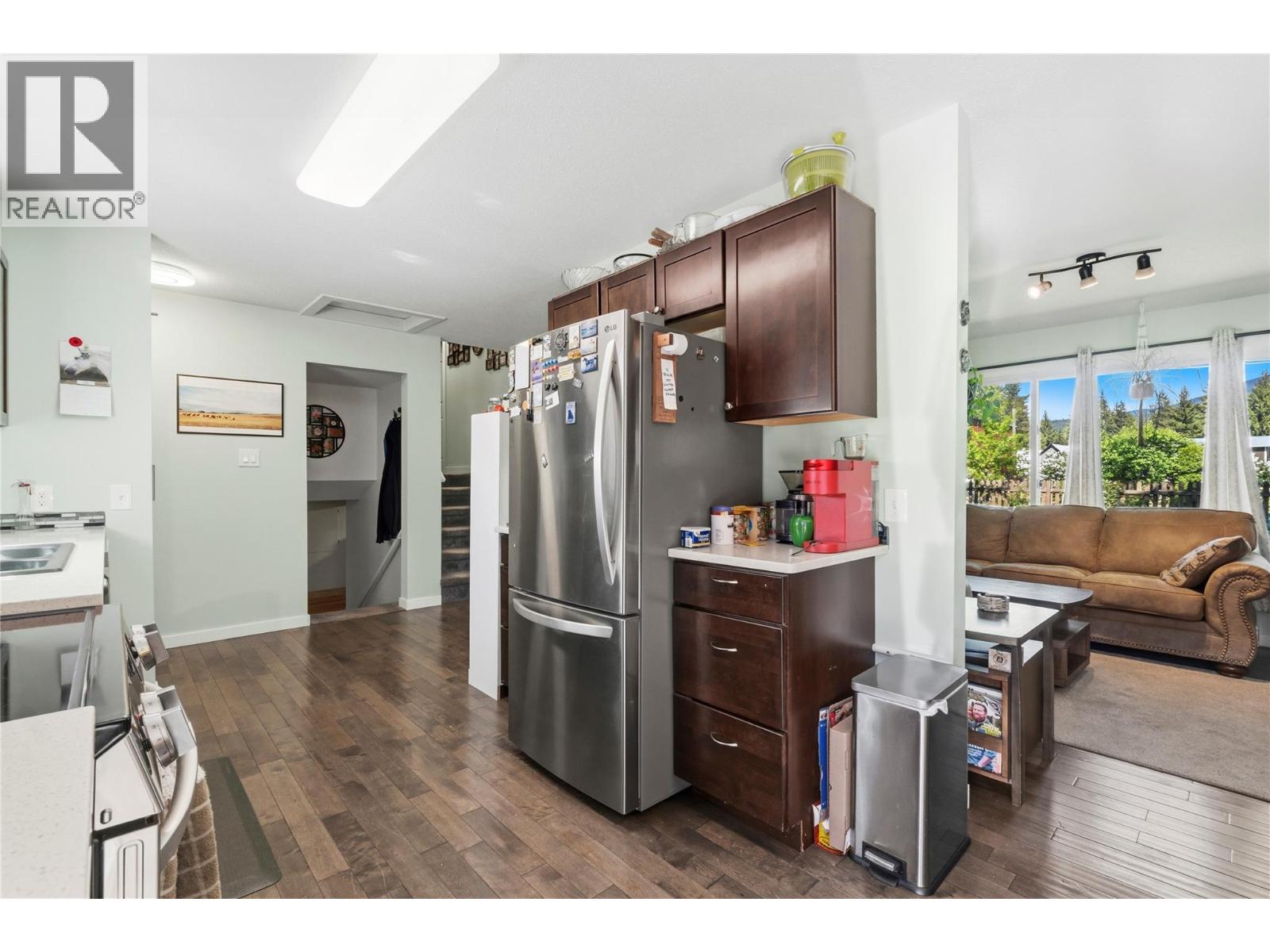 606 Riverside Avenue - 19