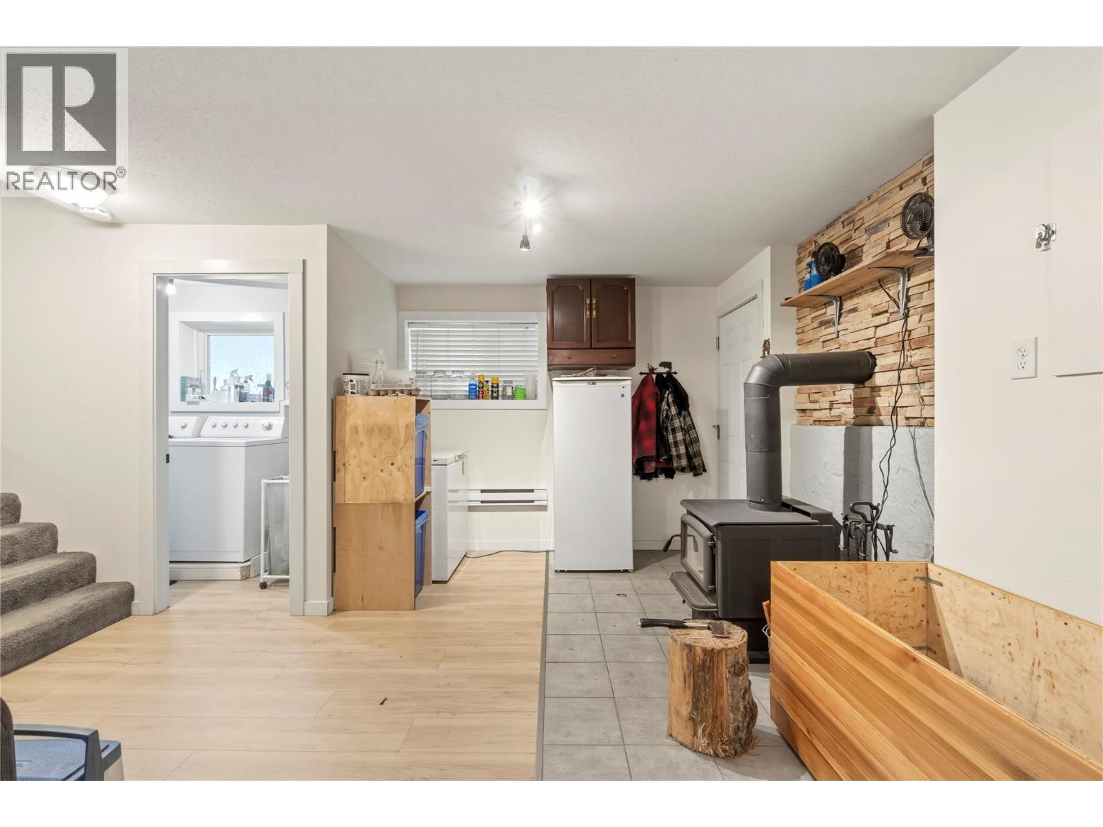606 Riverside Avenue - 31