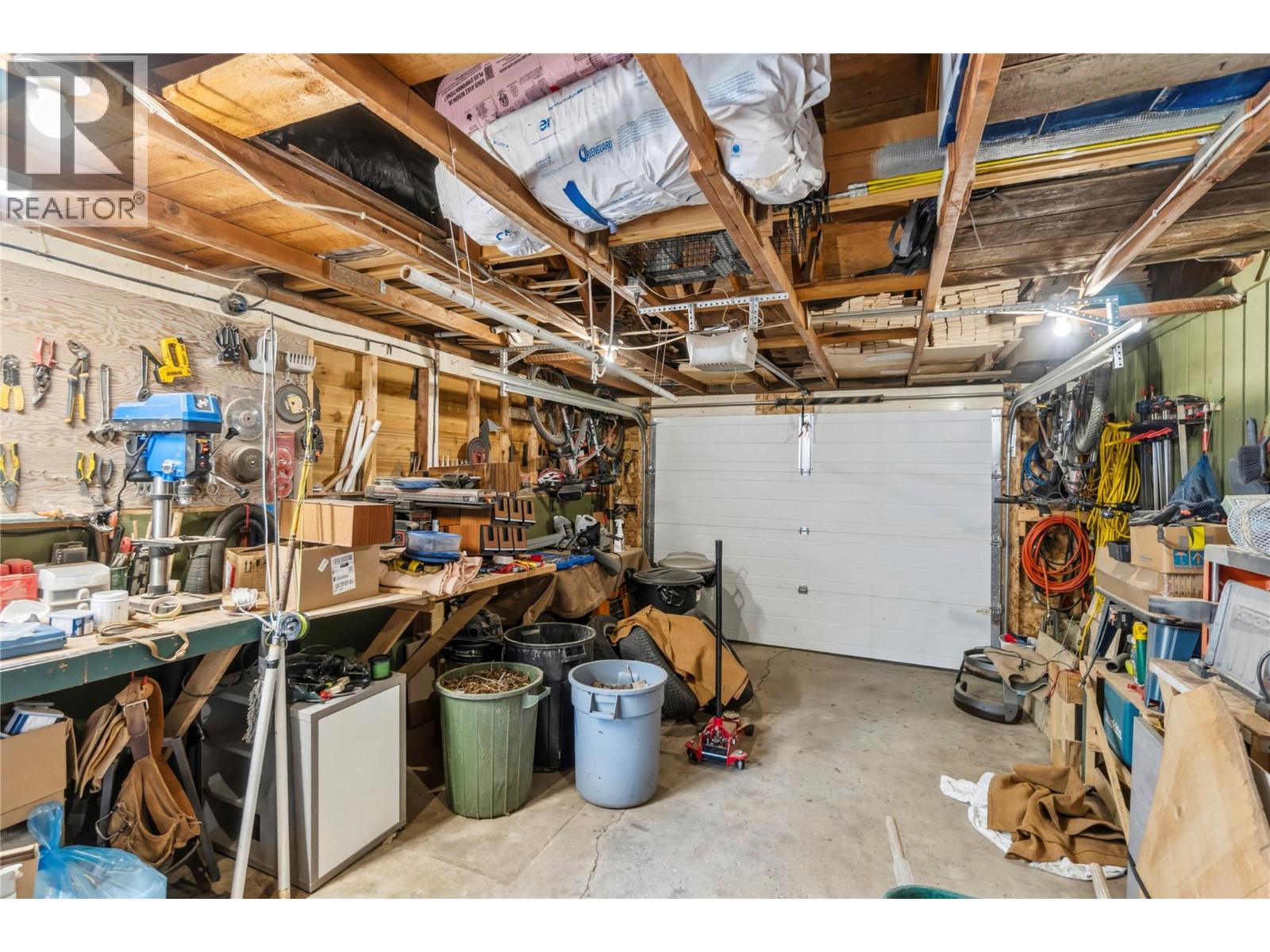 606 Riverside Avenue - 52