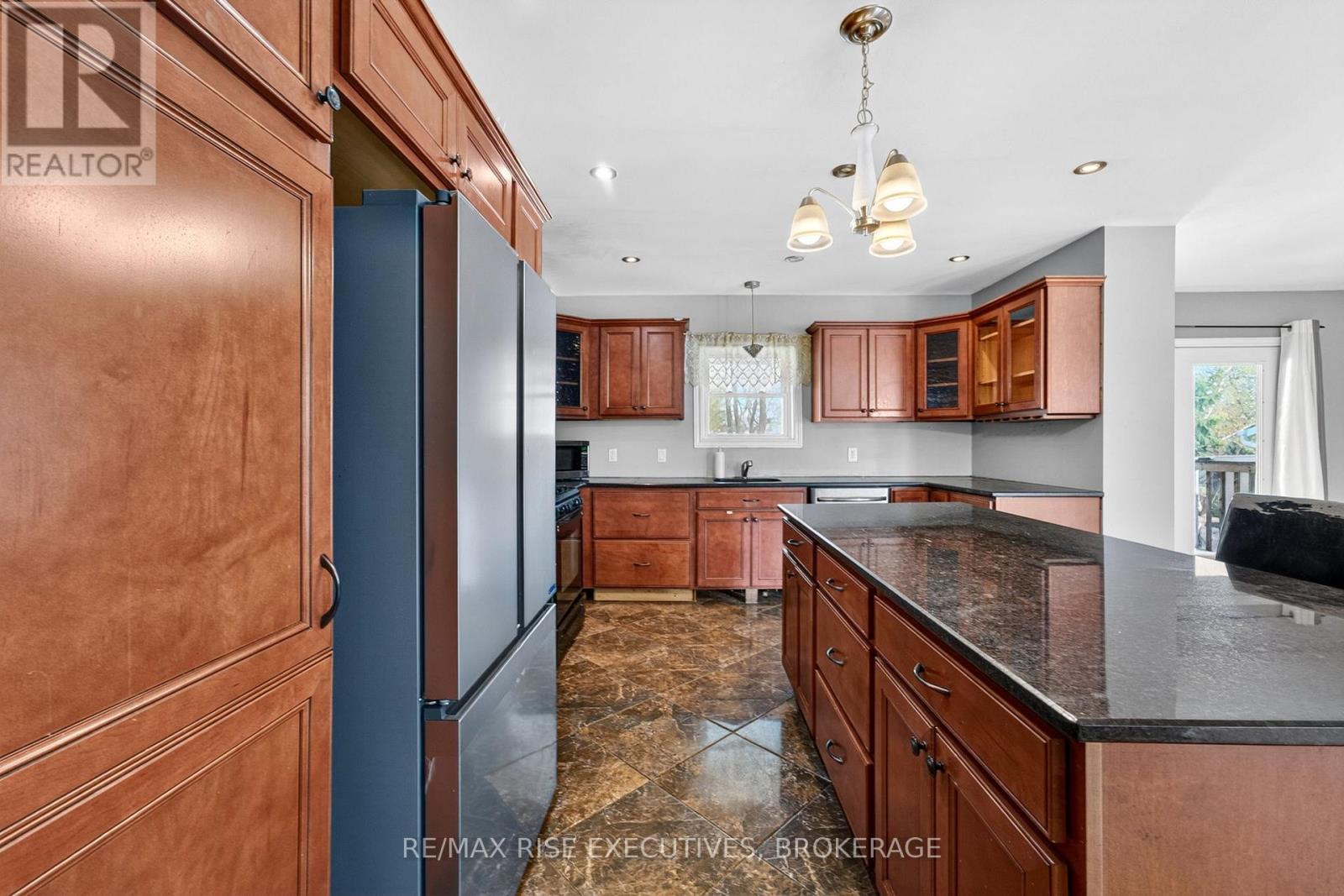29 SEVENTH AVENUE - 11