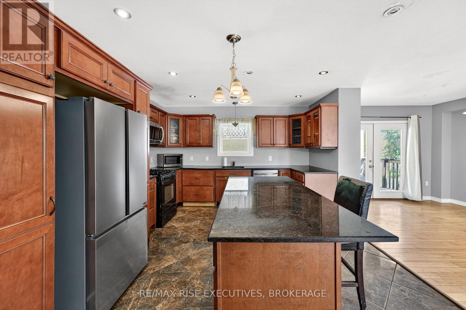 29 SEVENTH AVENUE - 13