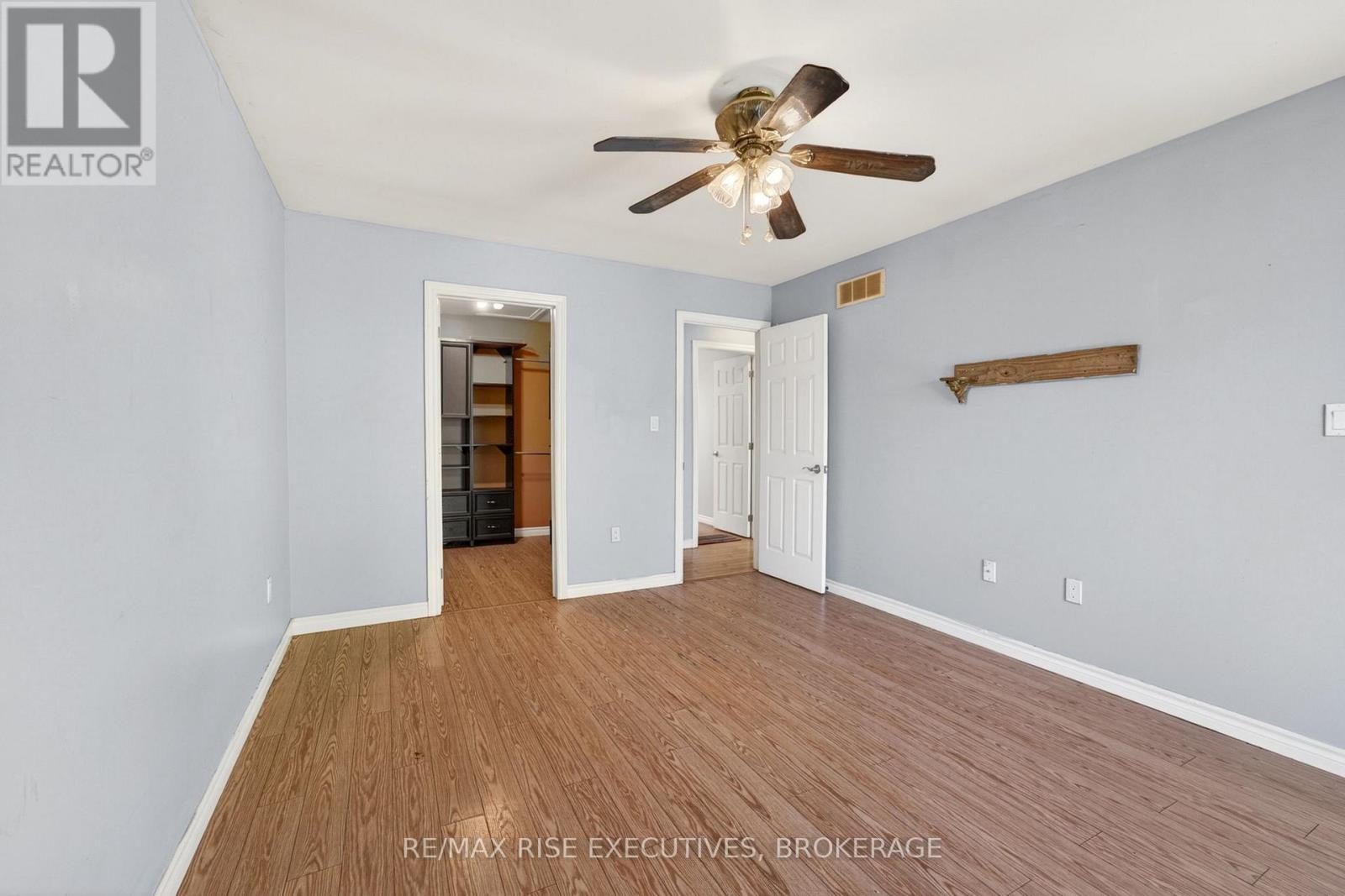 29 SEVENTH AVENUE - 18