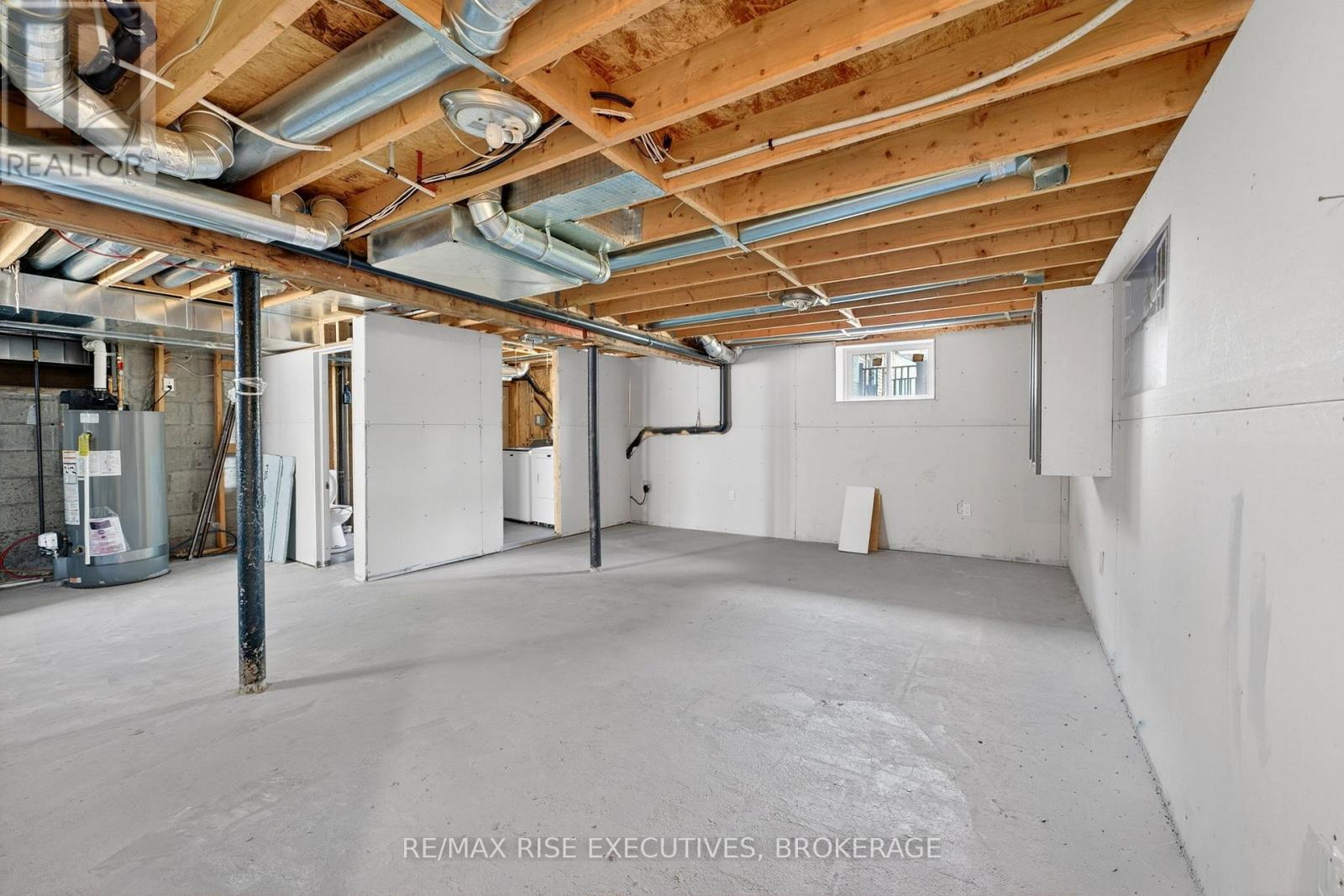 29 SEVENTH AVENUE - 29
