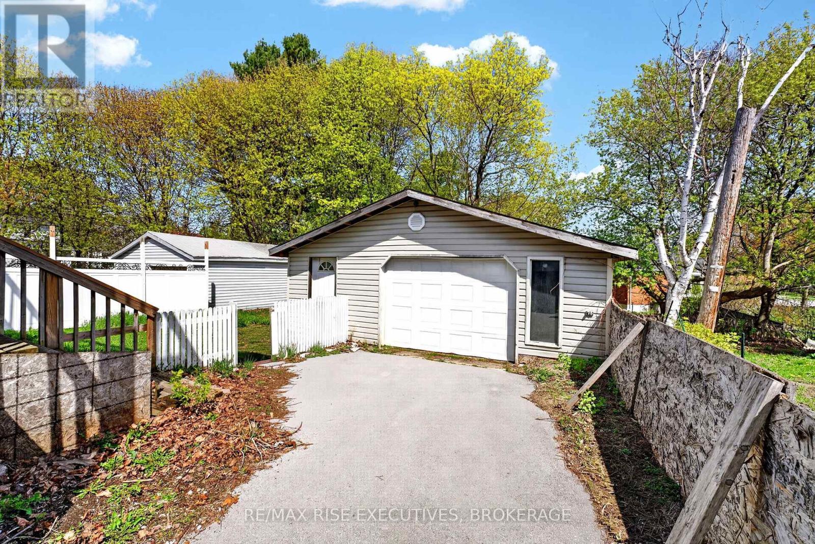 29 SEVENTH AVENUE - 39