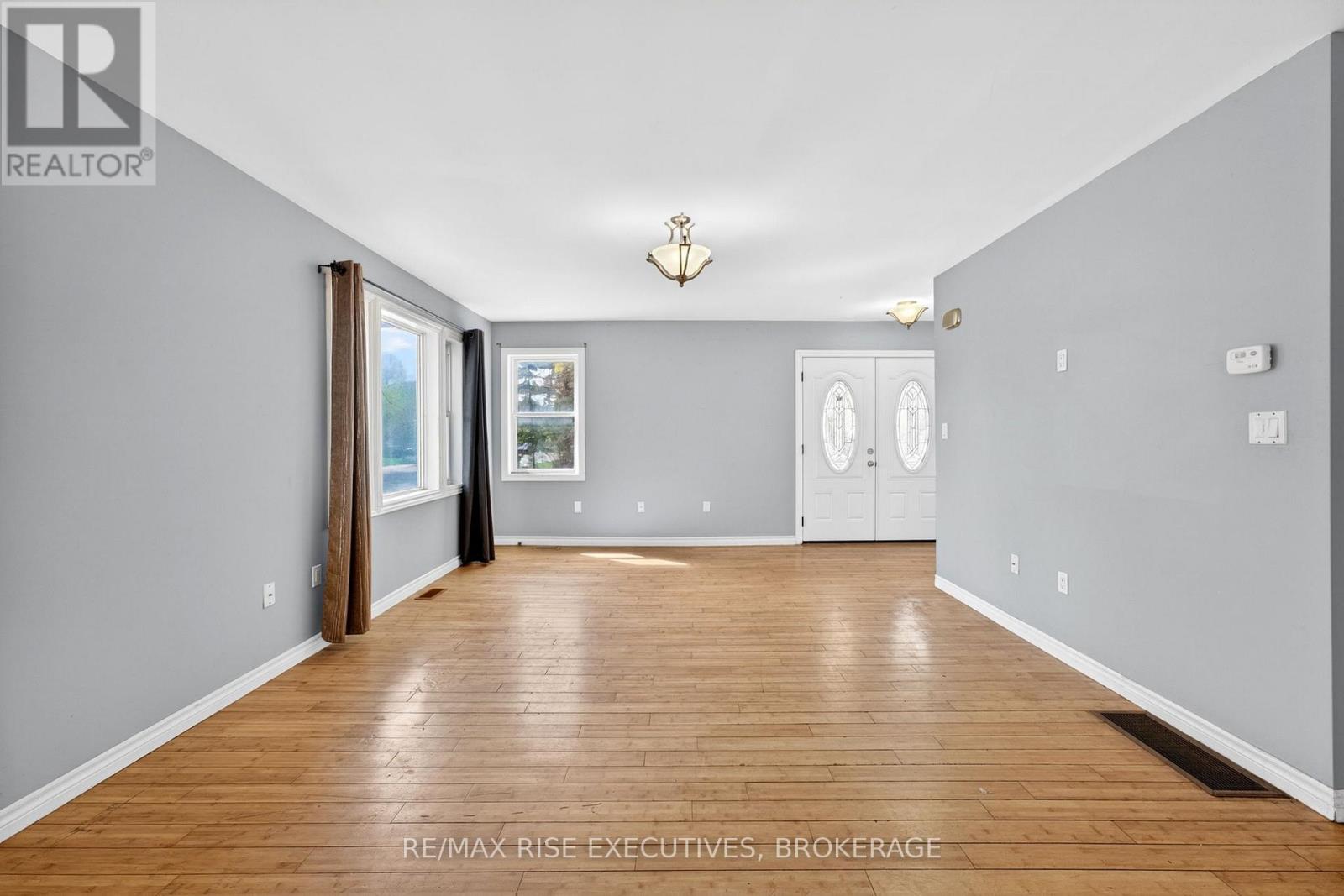 29 SEVENTH AVENUE - 6