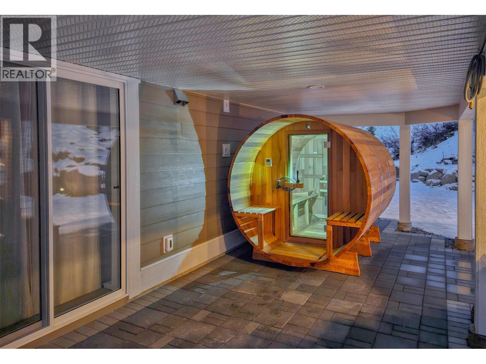 302 6742 Marbella Loop, Kelowna