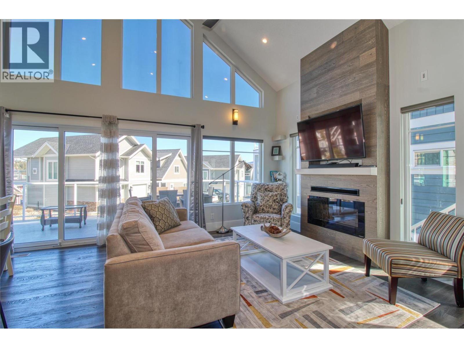 302 6742 Marbella Loop, Kelowna
