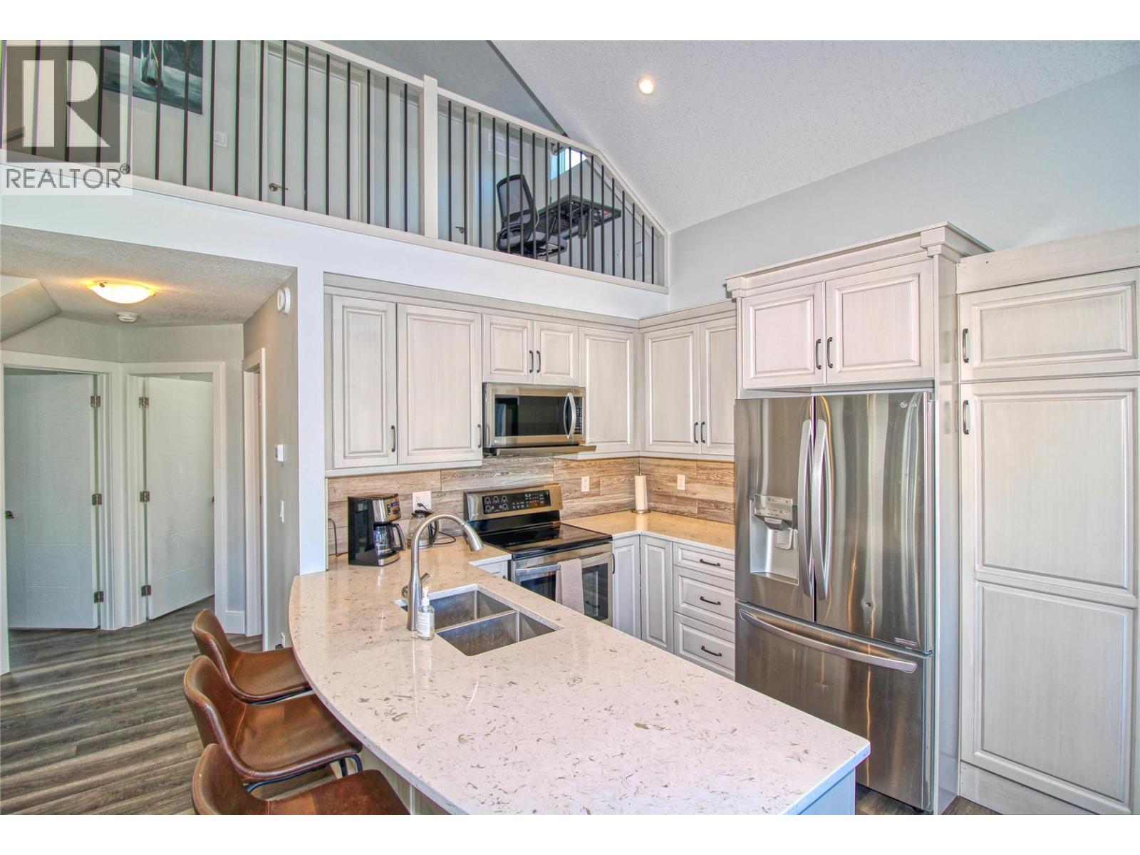 302 6742 Marbella Loop, Kelowna