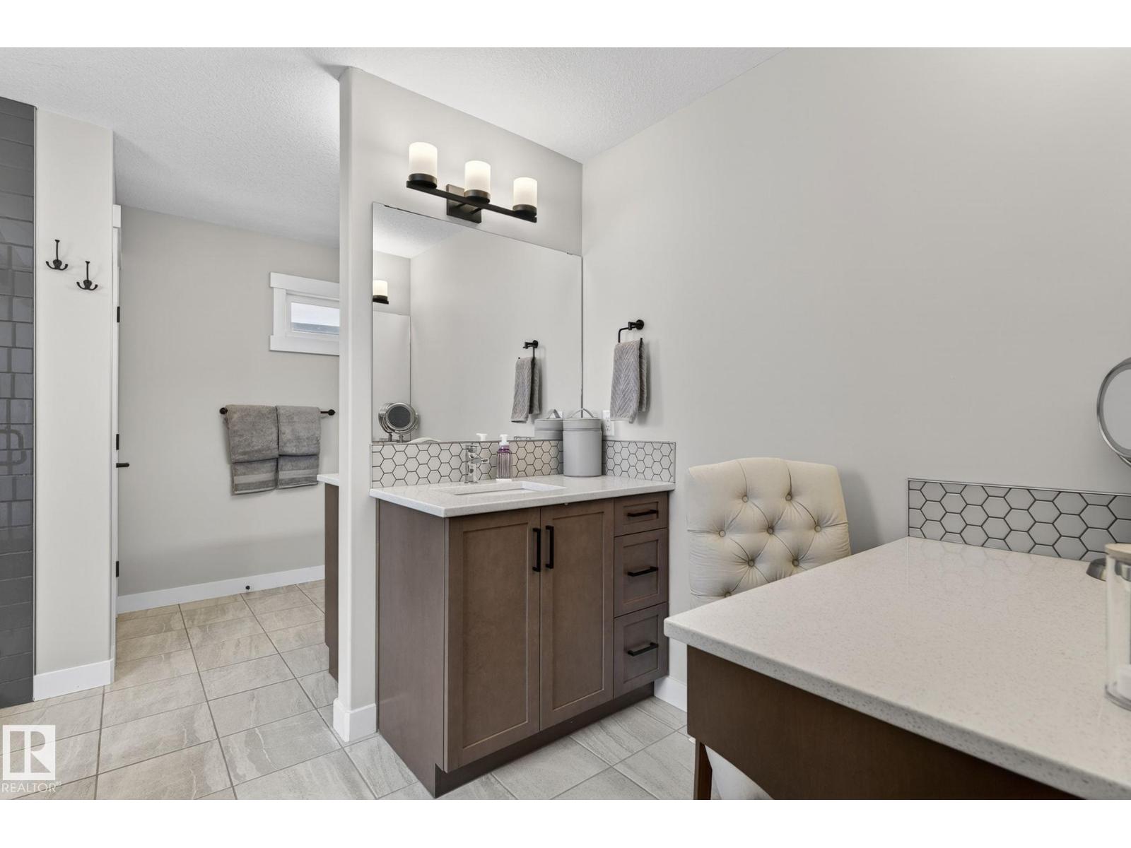 2728 202 ST NW - 30