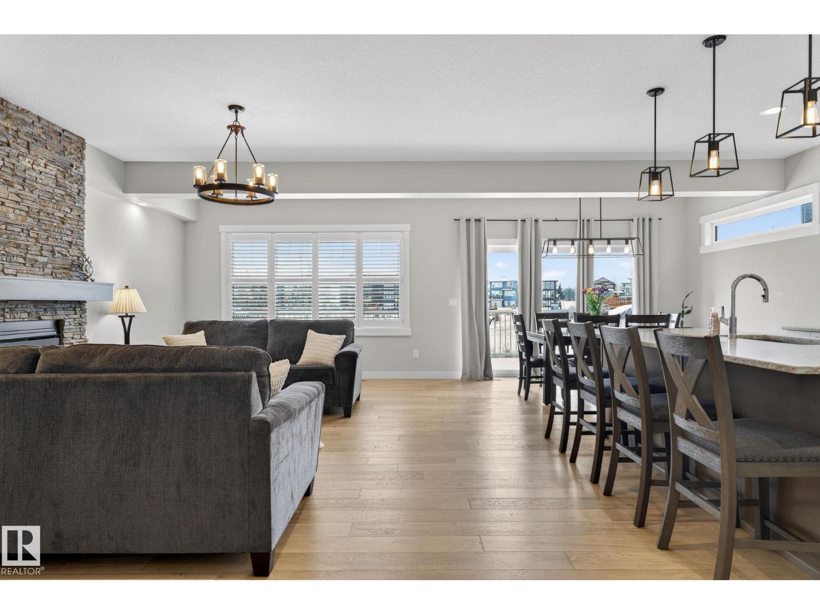 2728 202 ST NW - 10