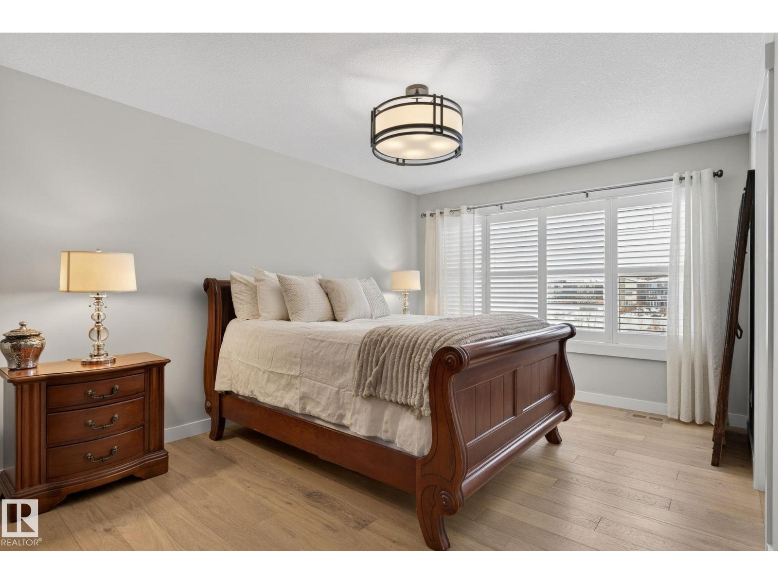 2728 202 ST NW - 29