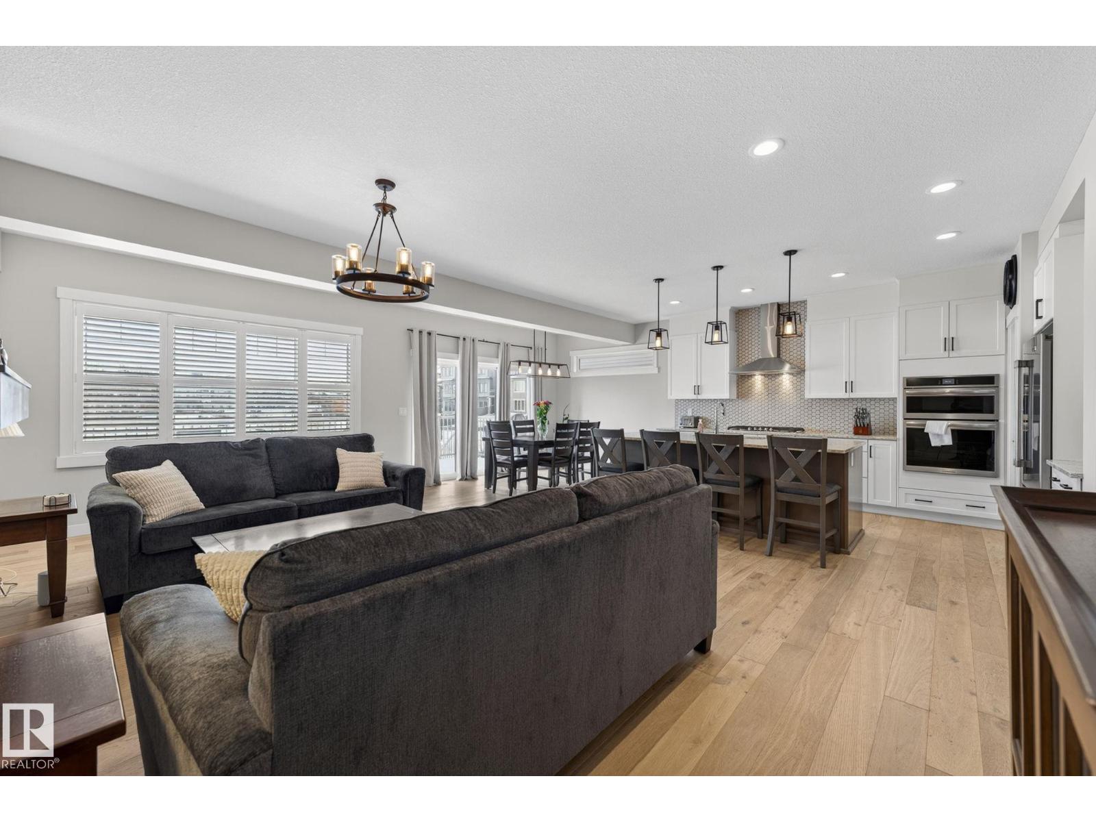 2728 202 ST NW - 25