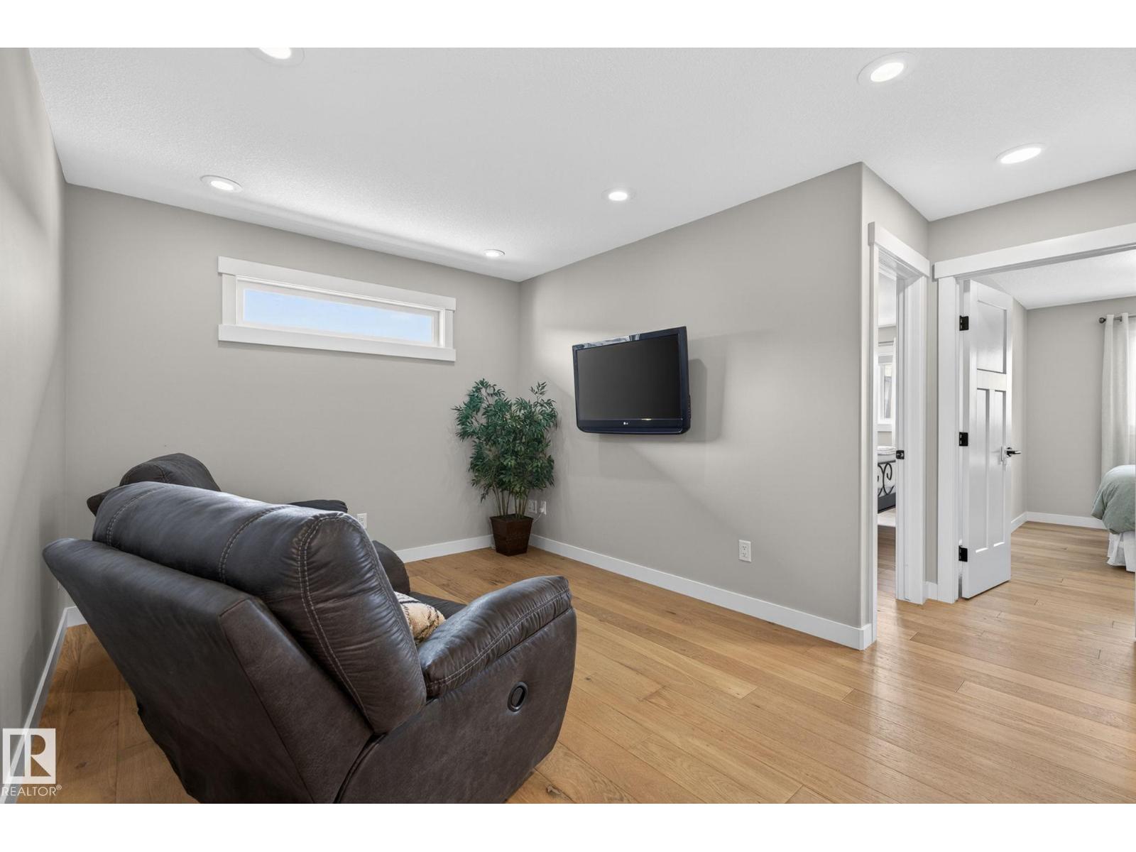 2728 202 ST NW - 27