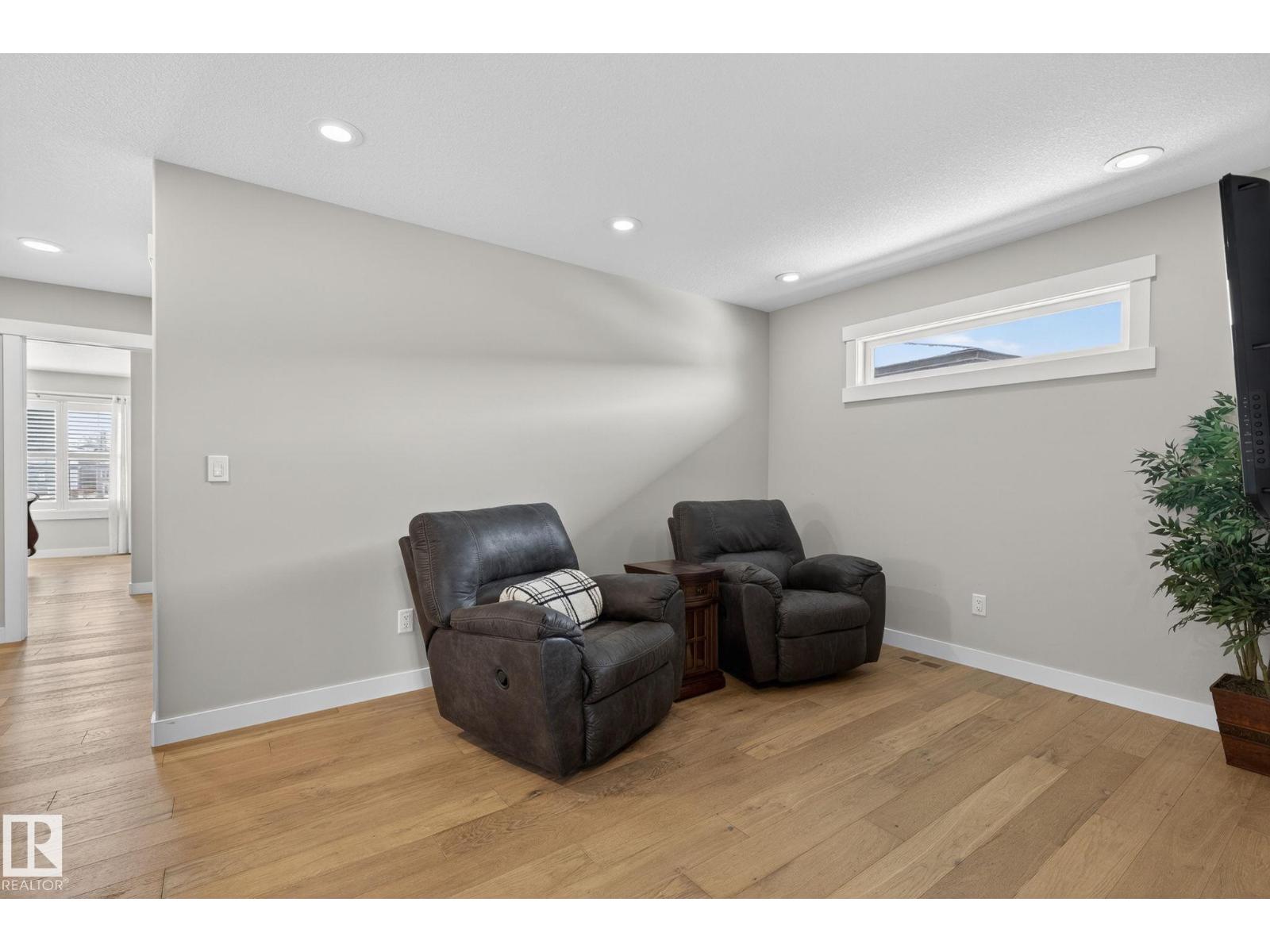 2728 202 ST NW - 28