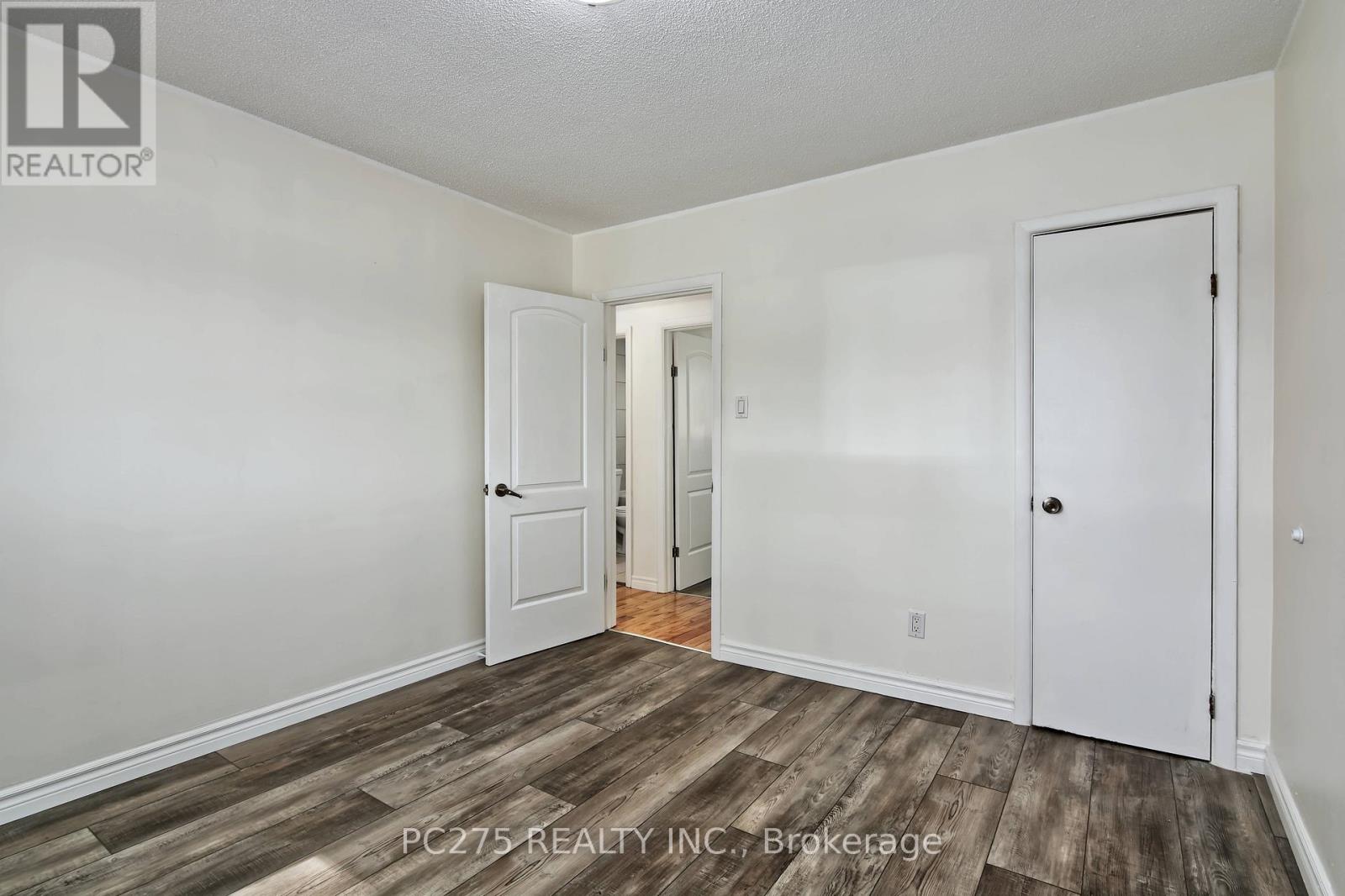 202 MICHAELMAS STREET - 15