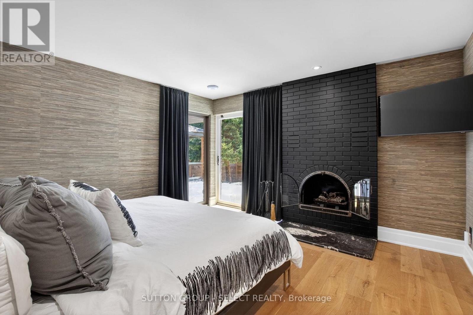 8 TALLWOOD CIRCLE - 21