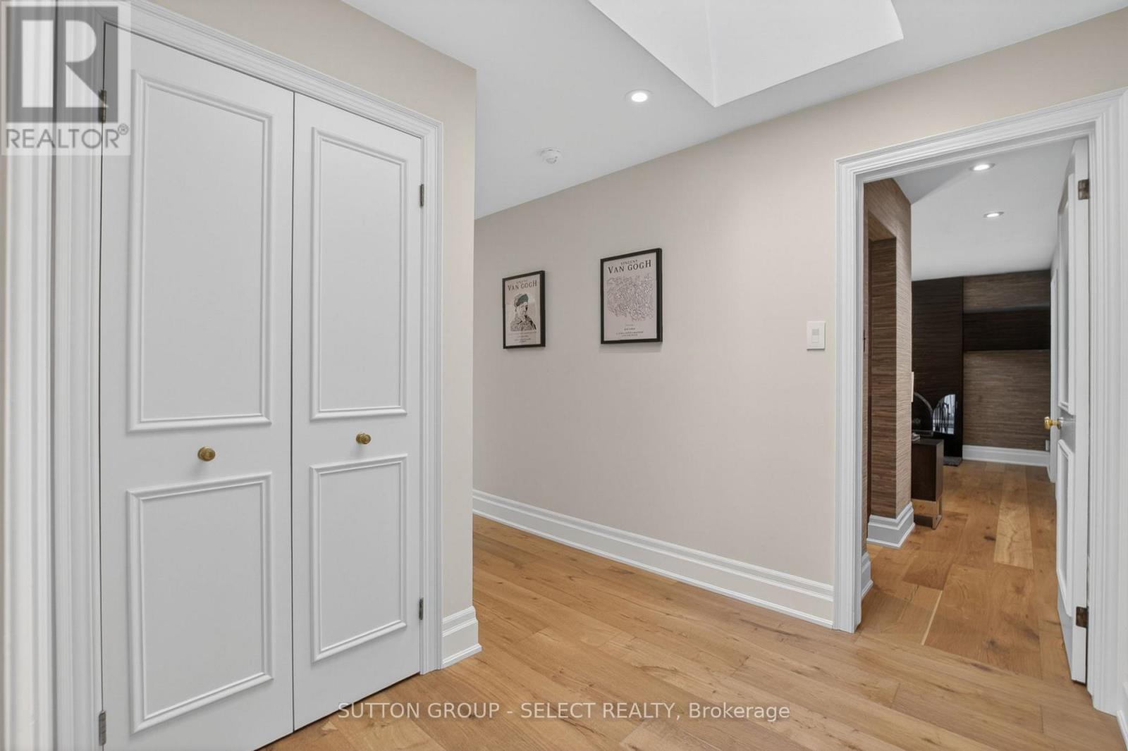 8 TALLWOOD CIRCLE - 28