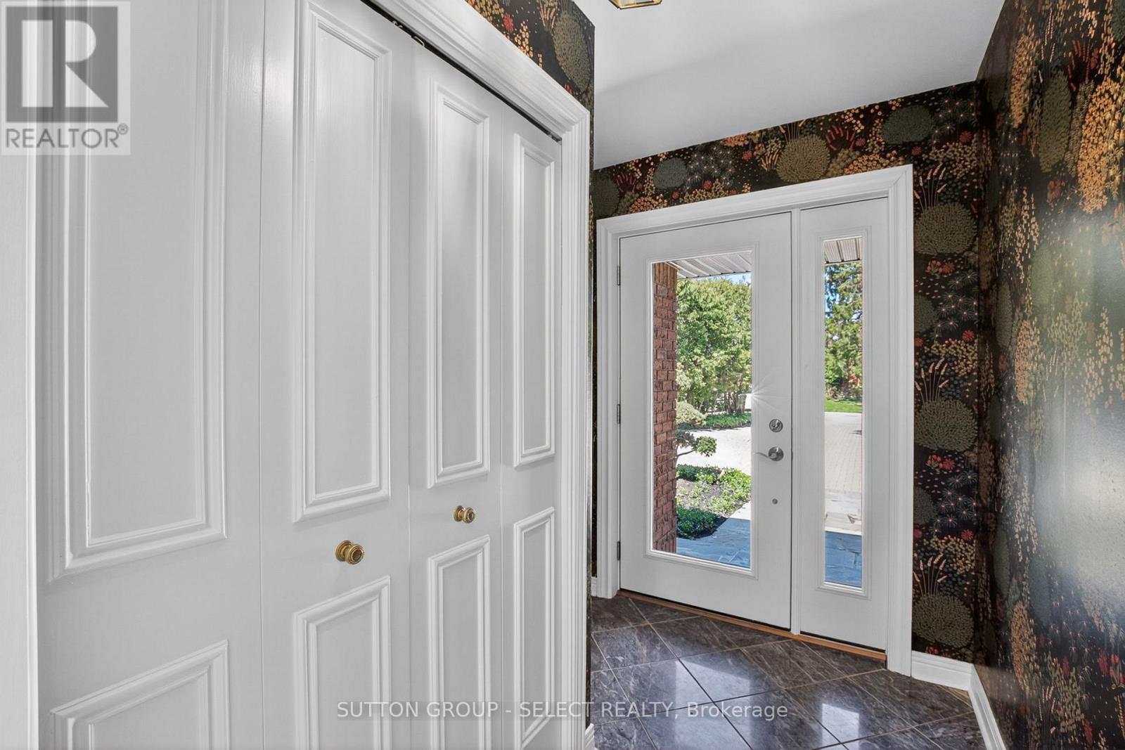 8 TALLWOOD CIRCLE - 4