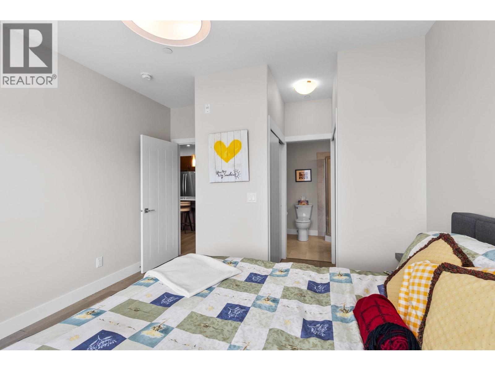 #302 3475 Granite Close - 27