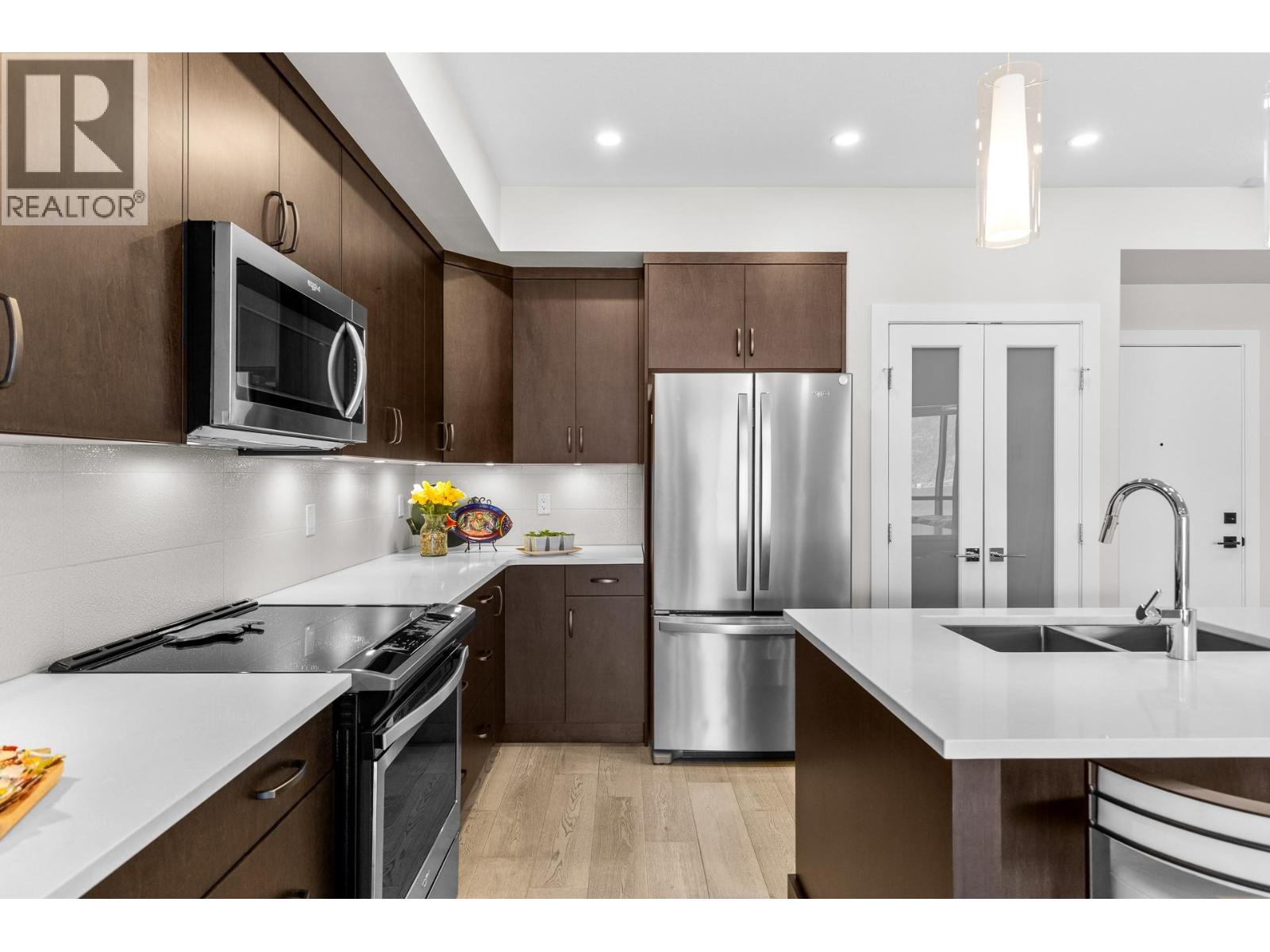 #302 3475 Granite Close - 9