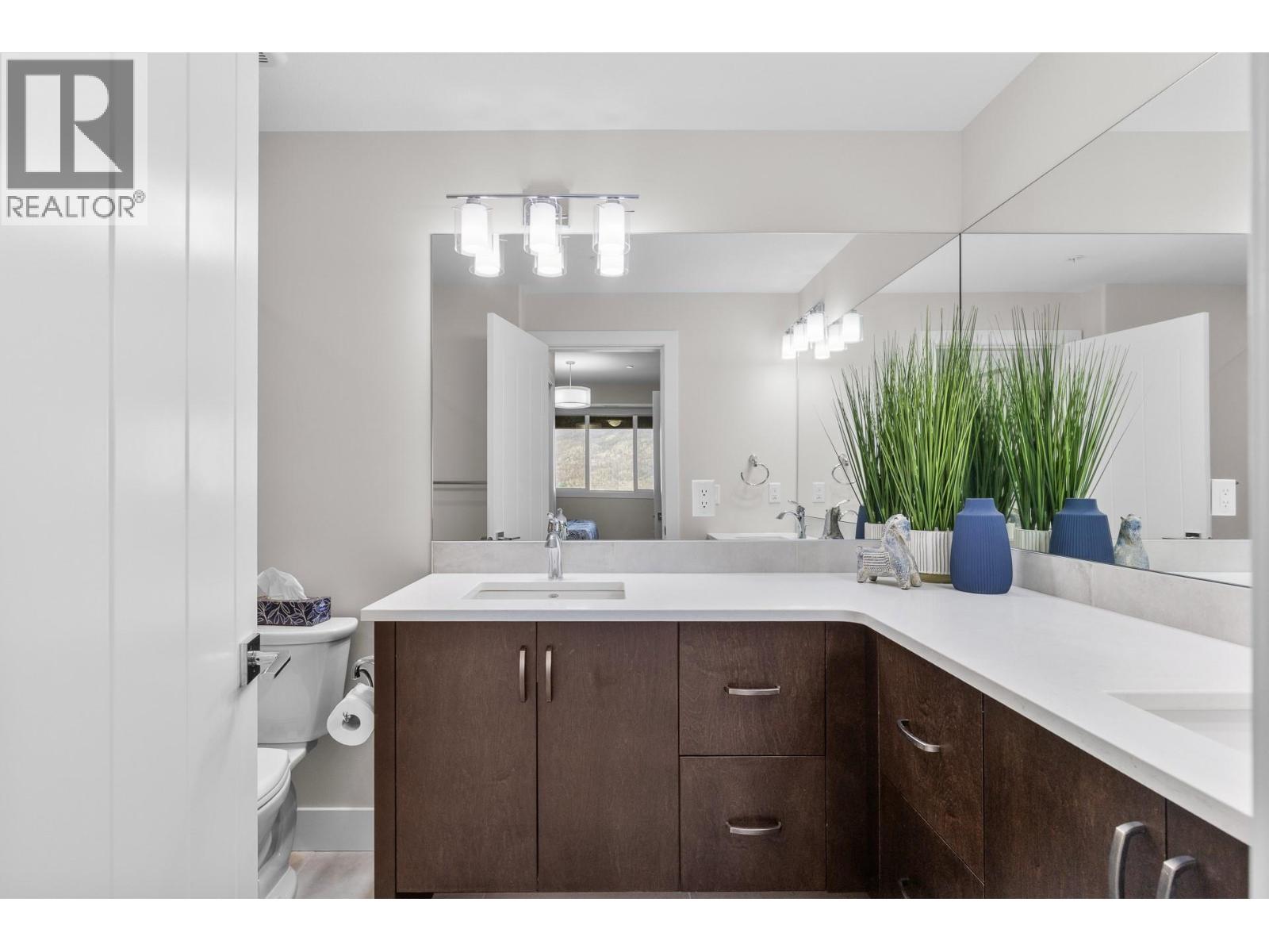 #302 3475 Granite Close - 22